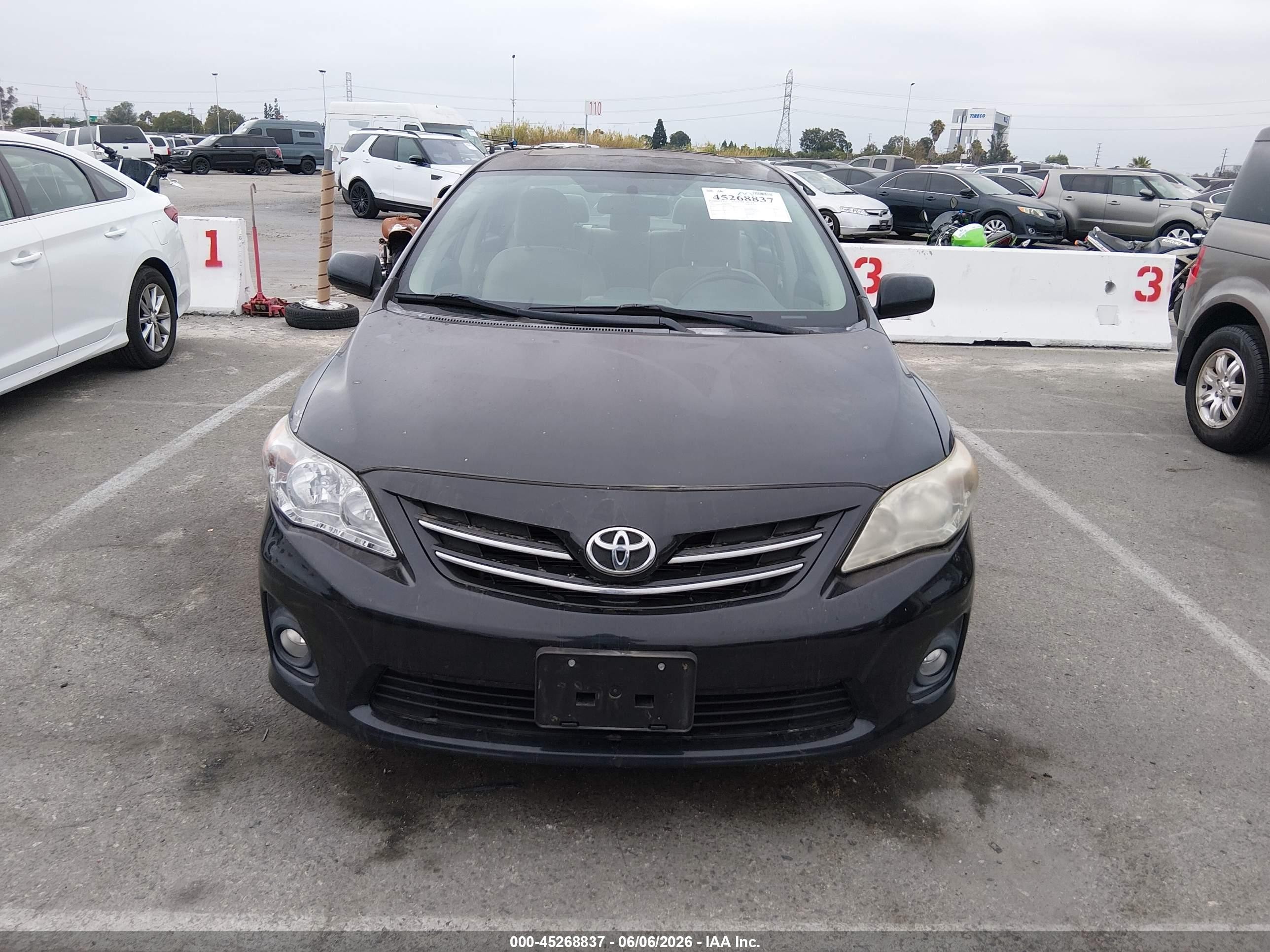2013 Toyota Corolla Le Black vin: 5YFBU4EE6DP147847