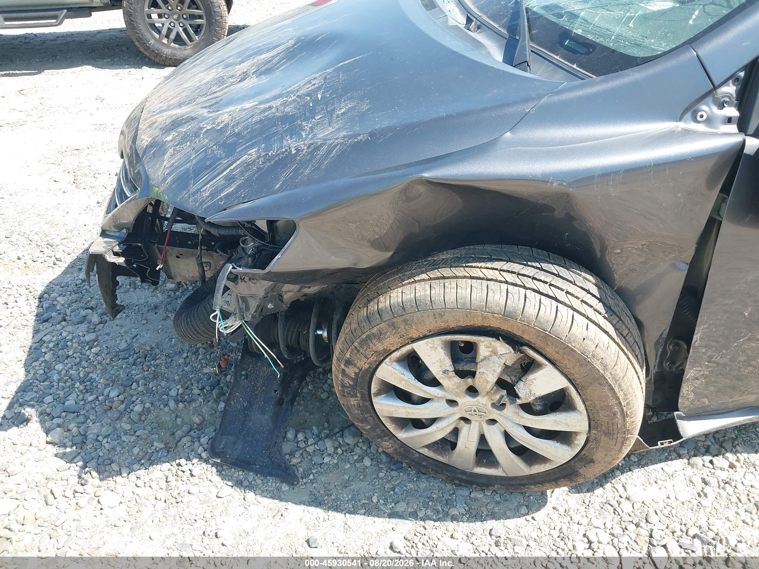 2013 Toyota Corolla Le Gray vin: 5YFBU4EE6DP148612