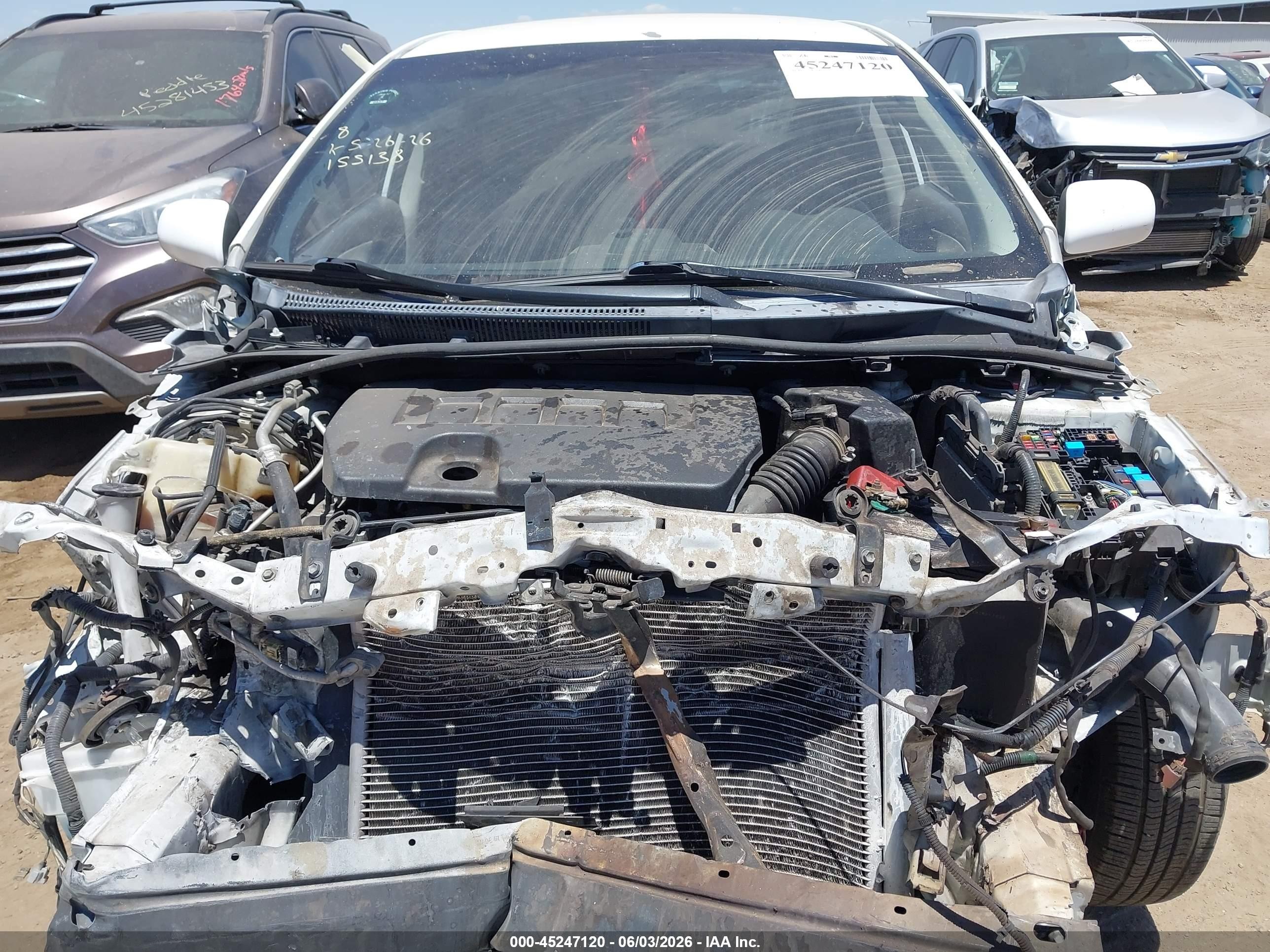 2013 Toyota Corolla L White vin: 5YFBU4EE6DP155138