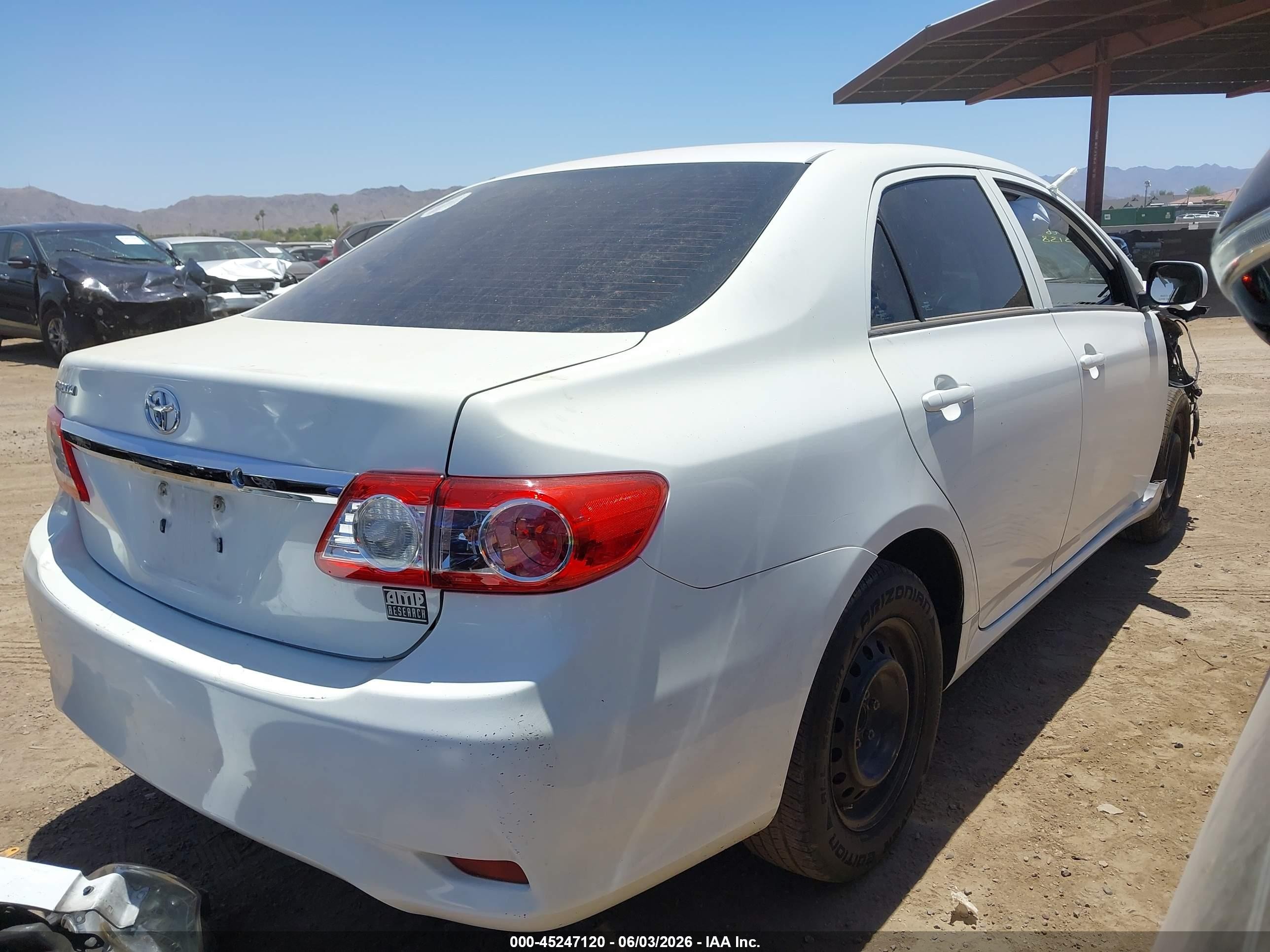 2013 Toyota Corolla L White vin: 5YFBU4EE6DP155138