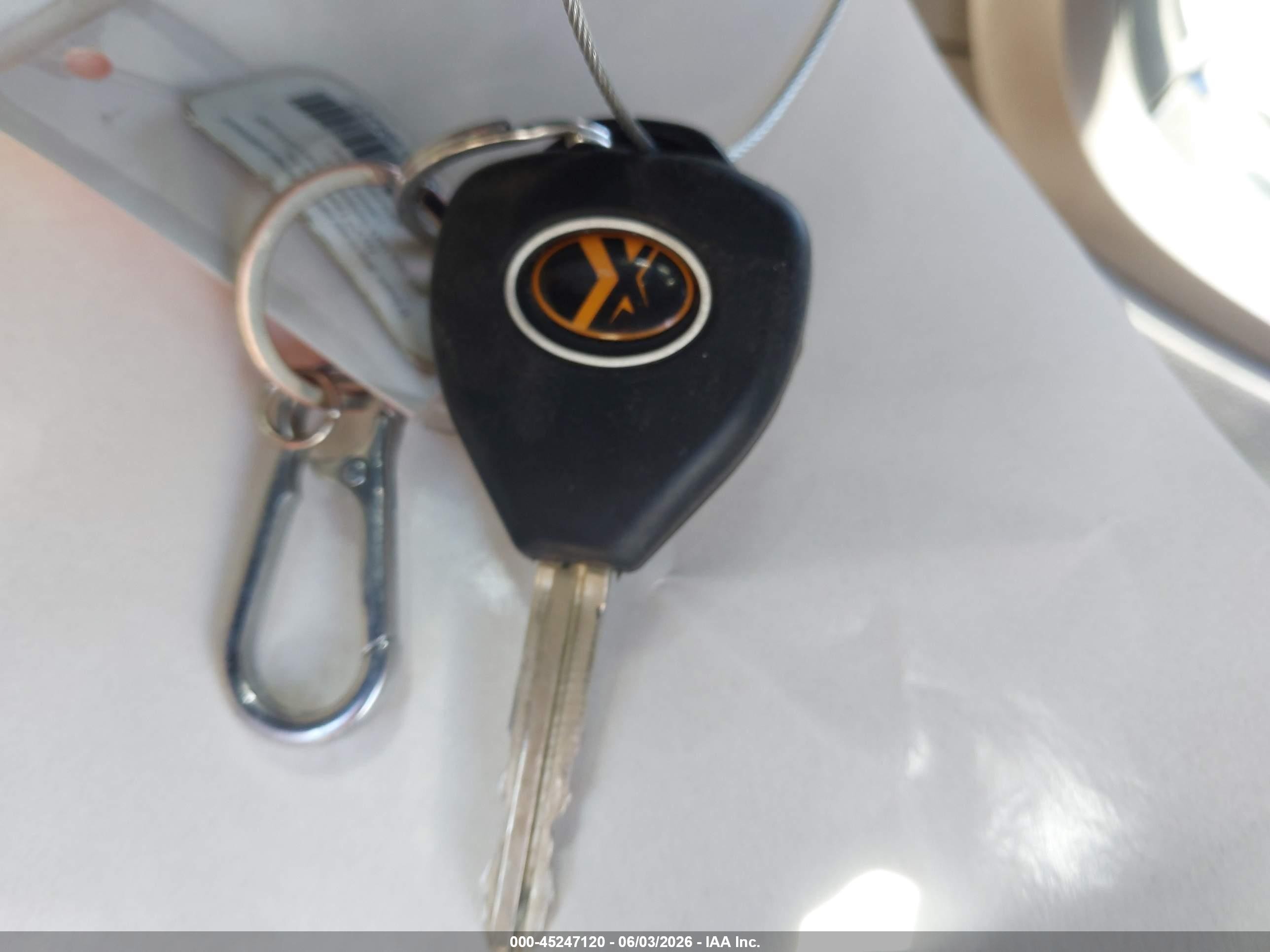2013 Toyota Corolla L White vin: 5YFBU4EE6DP155138