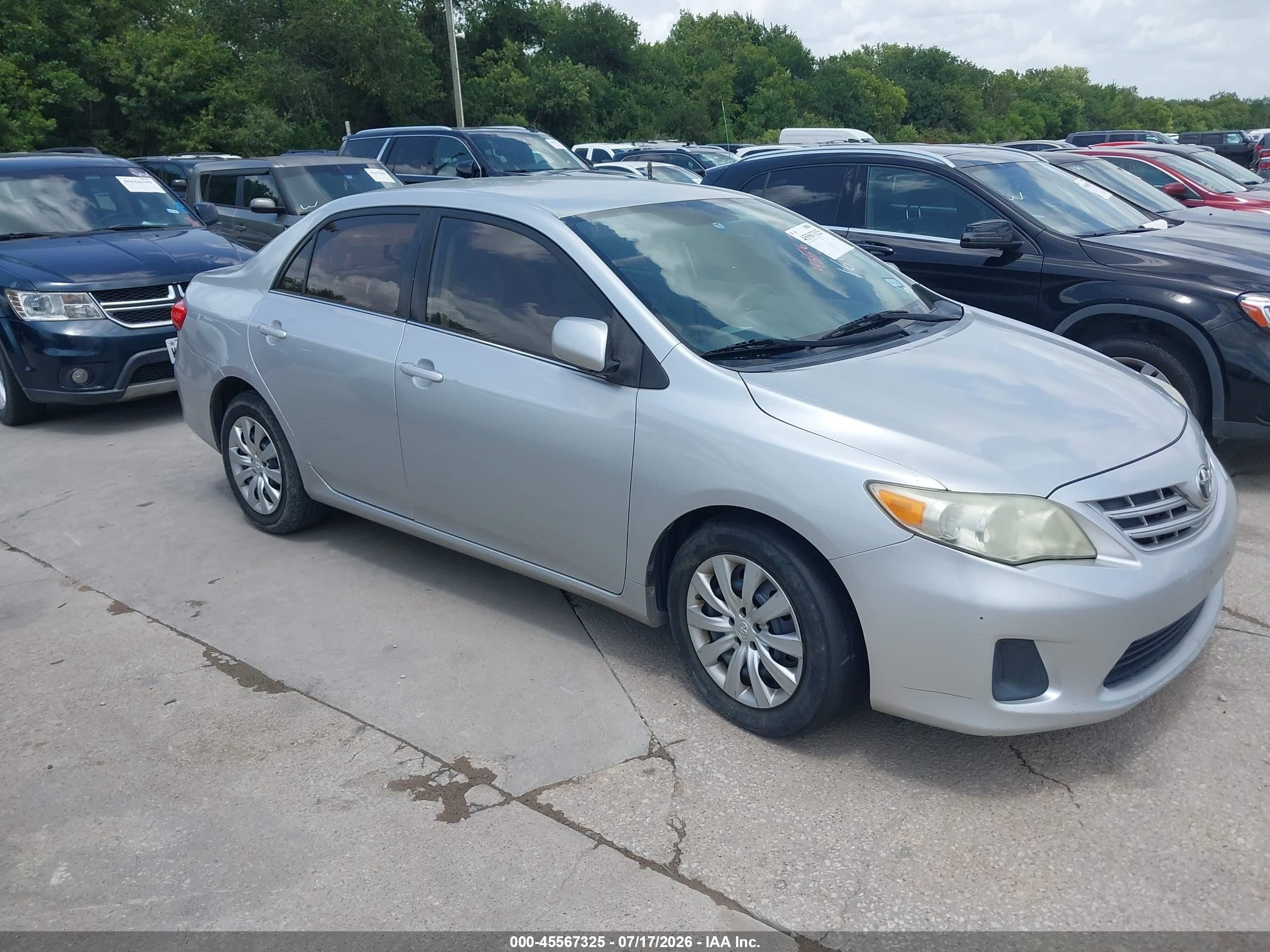 2013 Toyota Corolla Le Silver vin: 5YFBU4EE6DP160873