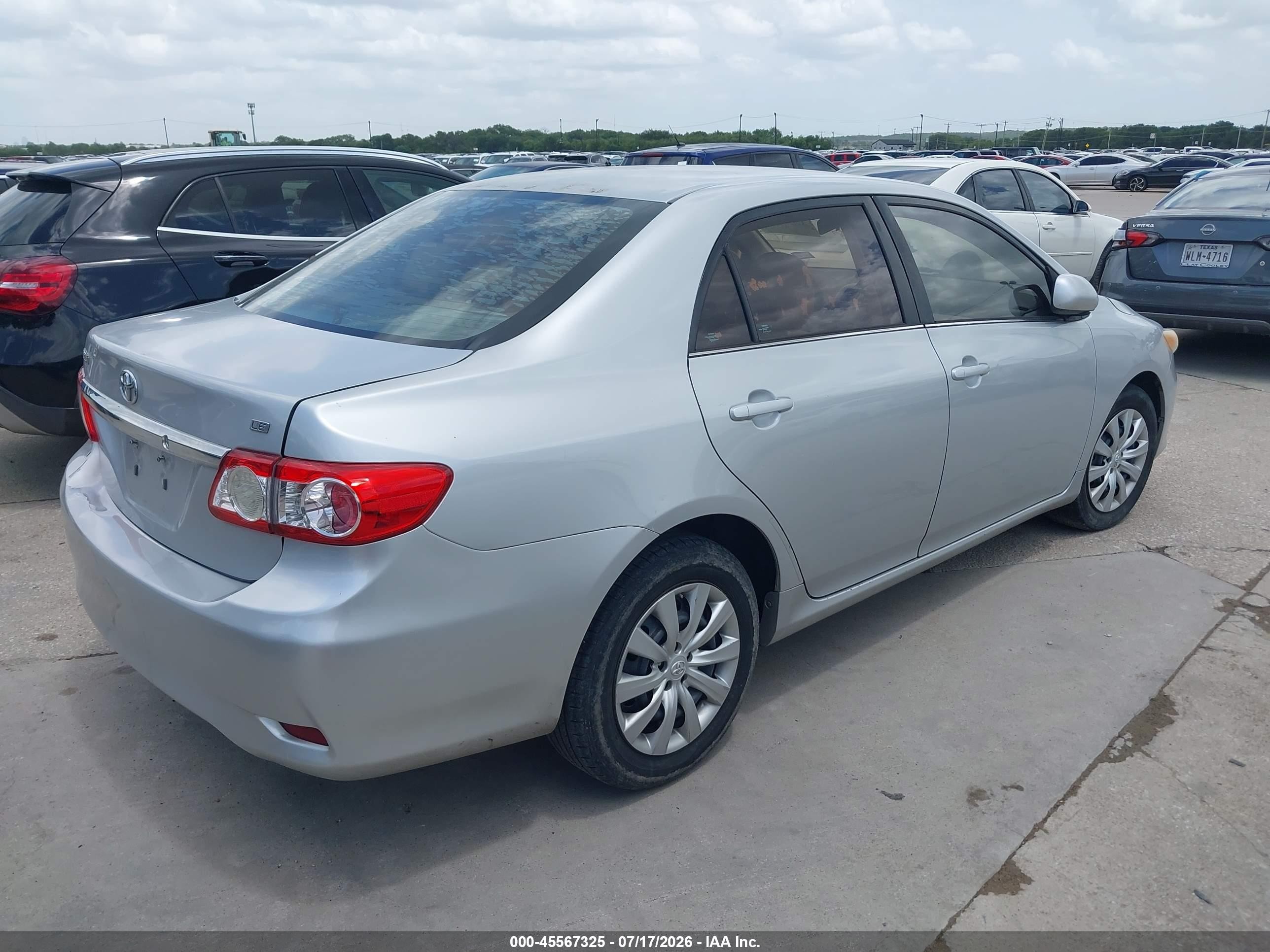 2013 Toyota Corolla Le Silver vin: 5YFBU4EE6DP160873