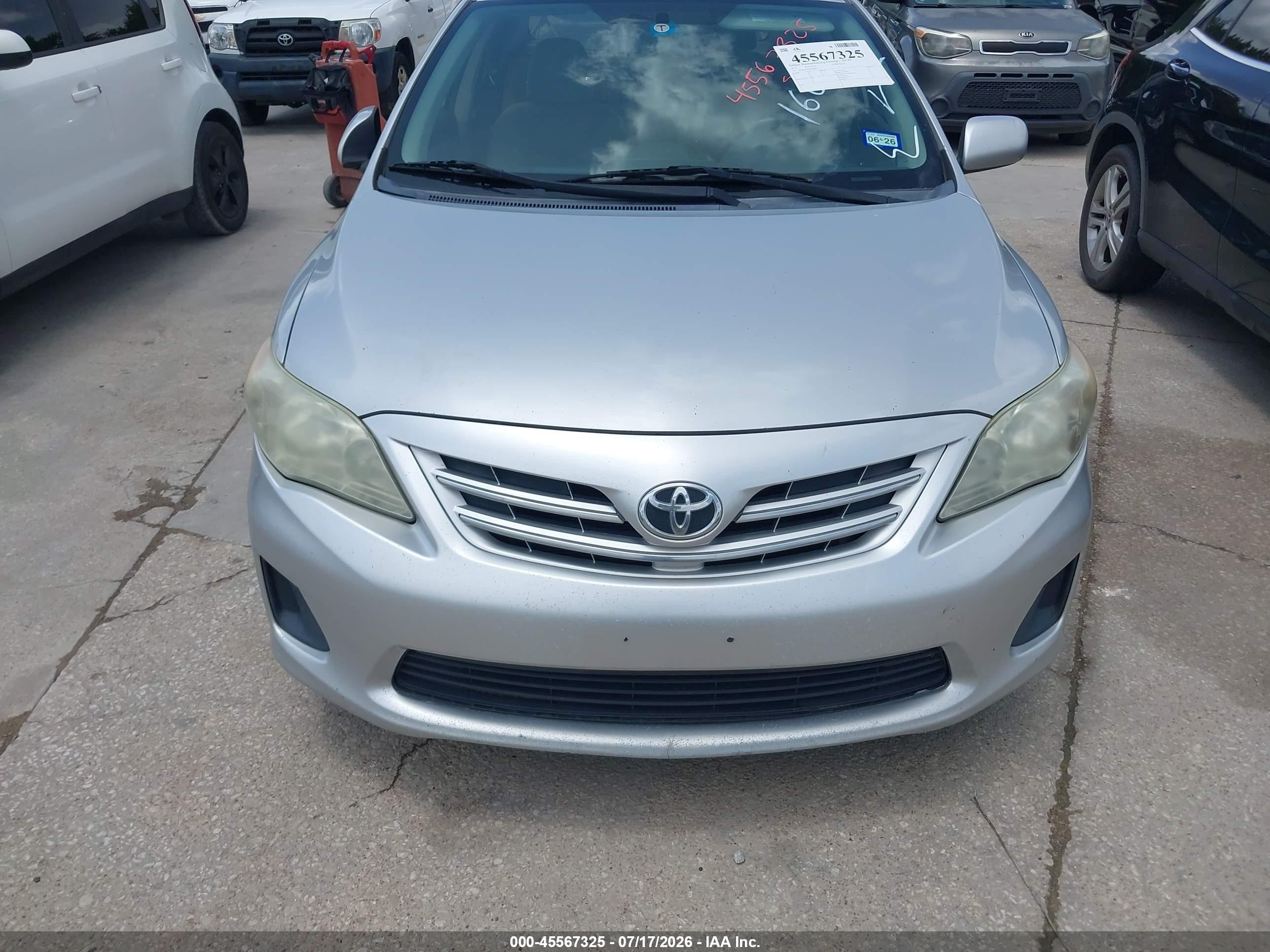 2013 Toyota Corolla Le Silver vin: 5YFBU4EE6DP160873