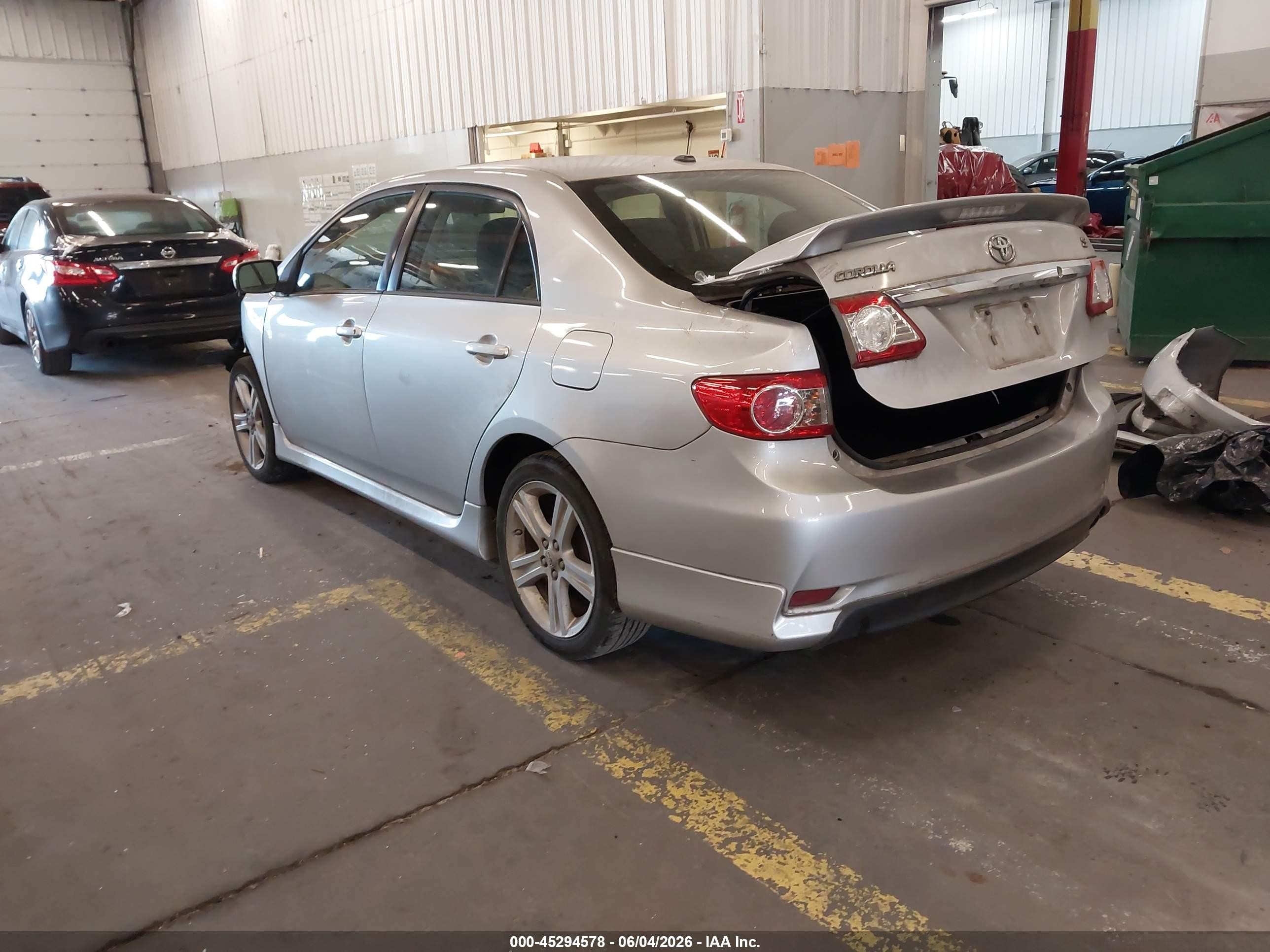 2013 Toyota Corolla S Silver vin: 5YFBU4EE6DP161960