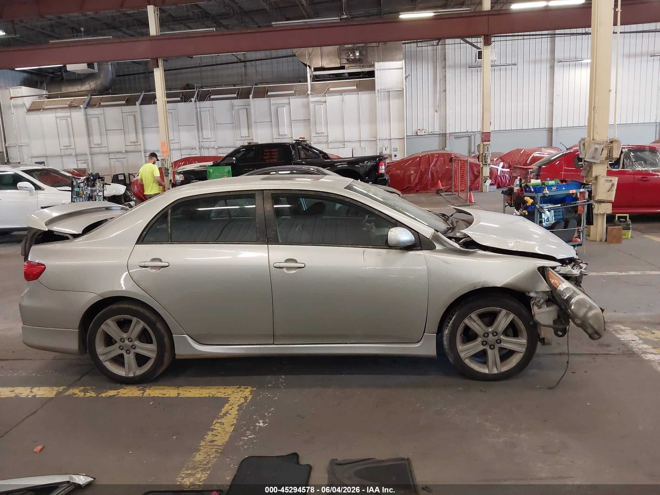 2013 Toyota Corolla S Silver vin: 5YFBU4EE6DP161960