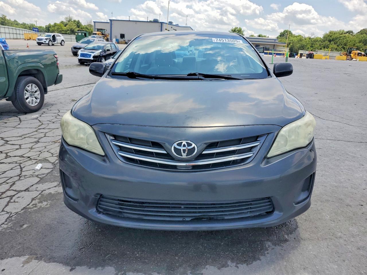 2013 Toyota Corolla Le Gray vin: 5YFBU4EE6DP169606