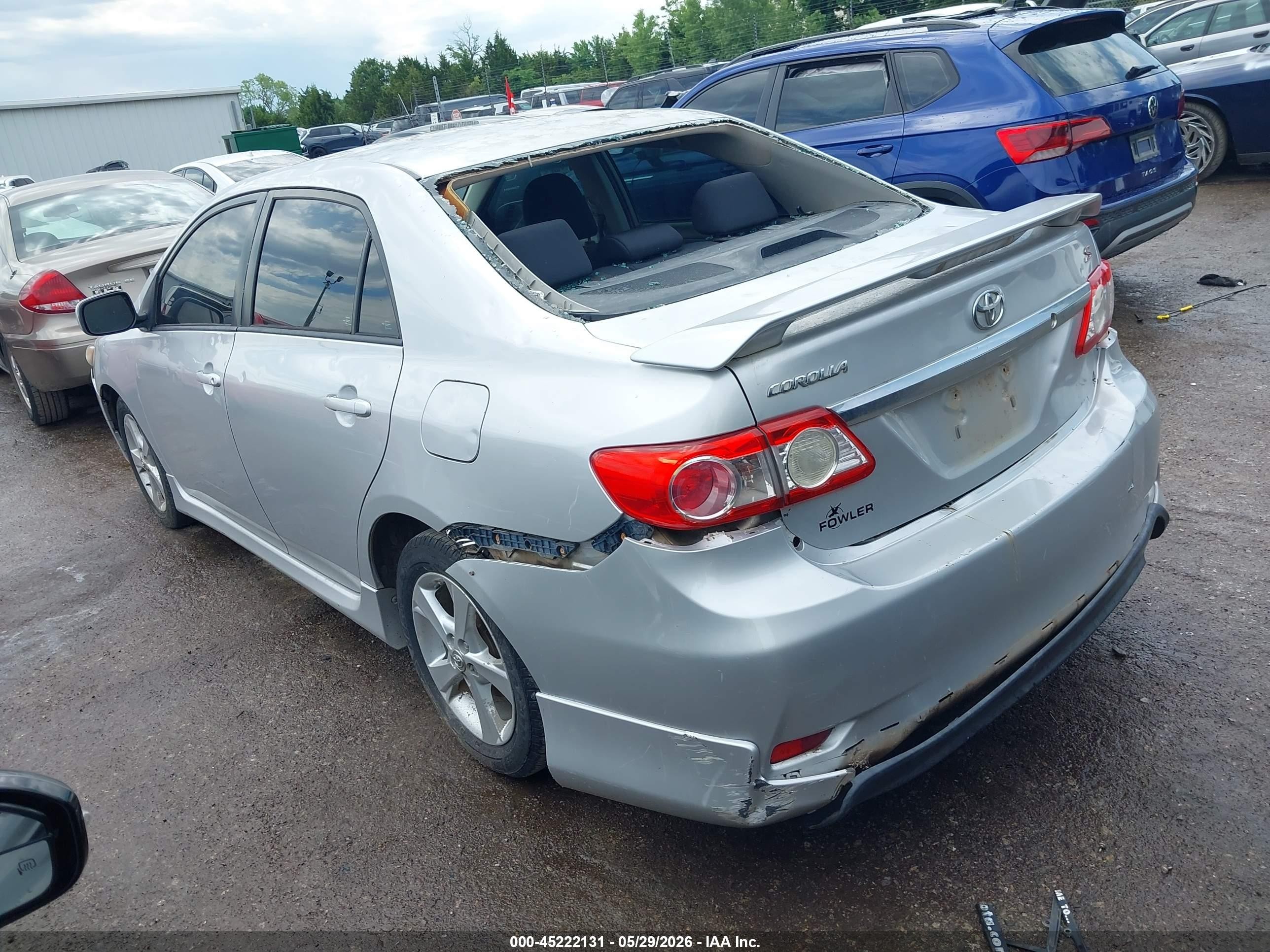 2013 Toyota Corolla S Silver vin: 5YFBU4EE6DP184199