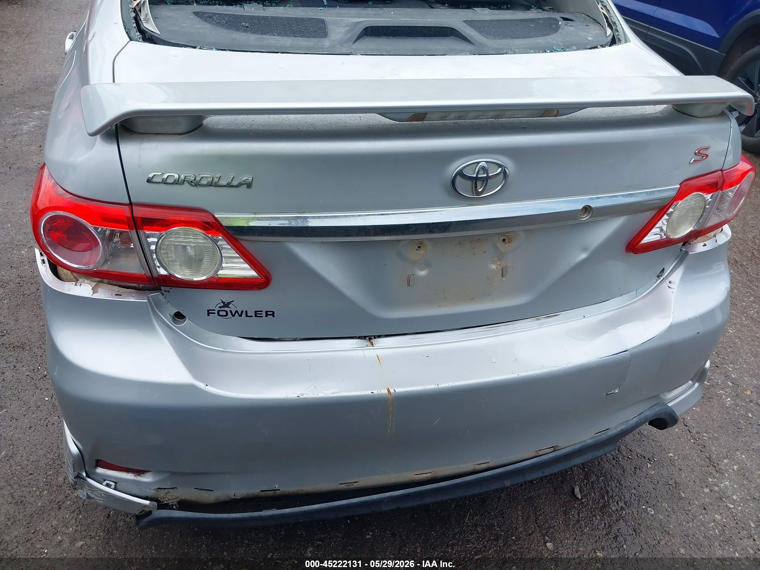 2013 Toyota Corolla S Silver vin: 5YFBU4EE6DP184199