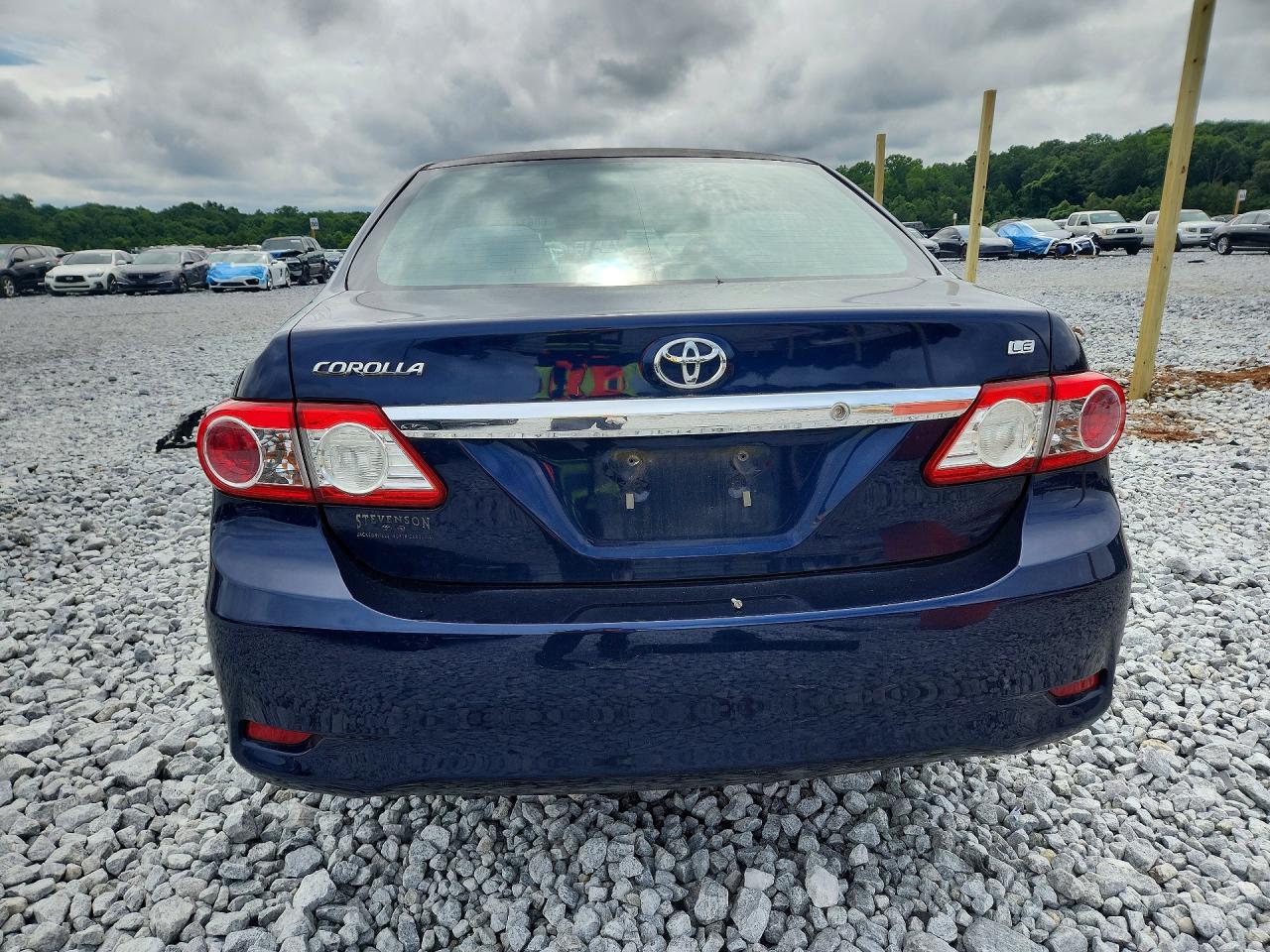 2013 Toyota Corolla Le Blue vin: 5YFBU4EE6DP188317