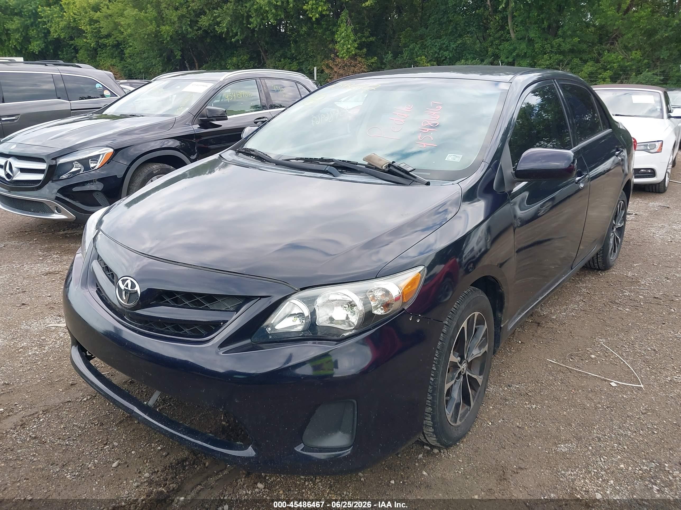 2013 Toyota Corolla L Dark Blue vin: 5YFBU4EE6DP189046