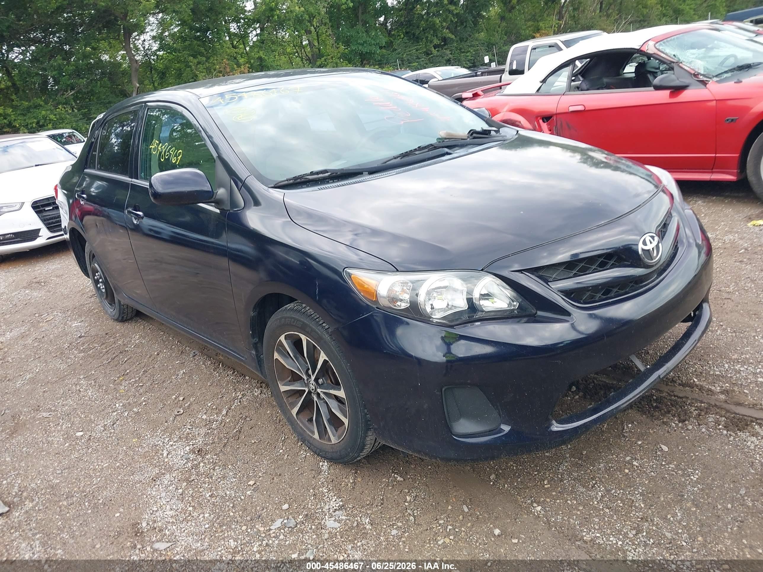 2013 Toyota Corolla L Dark Blue vin: 5YFBU4EE6DP189046