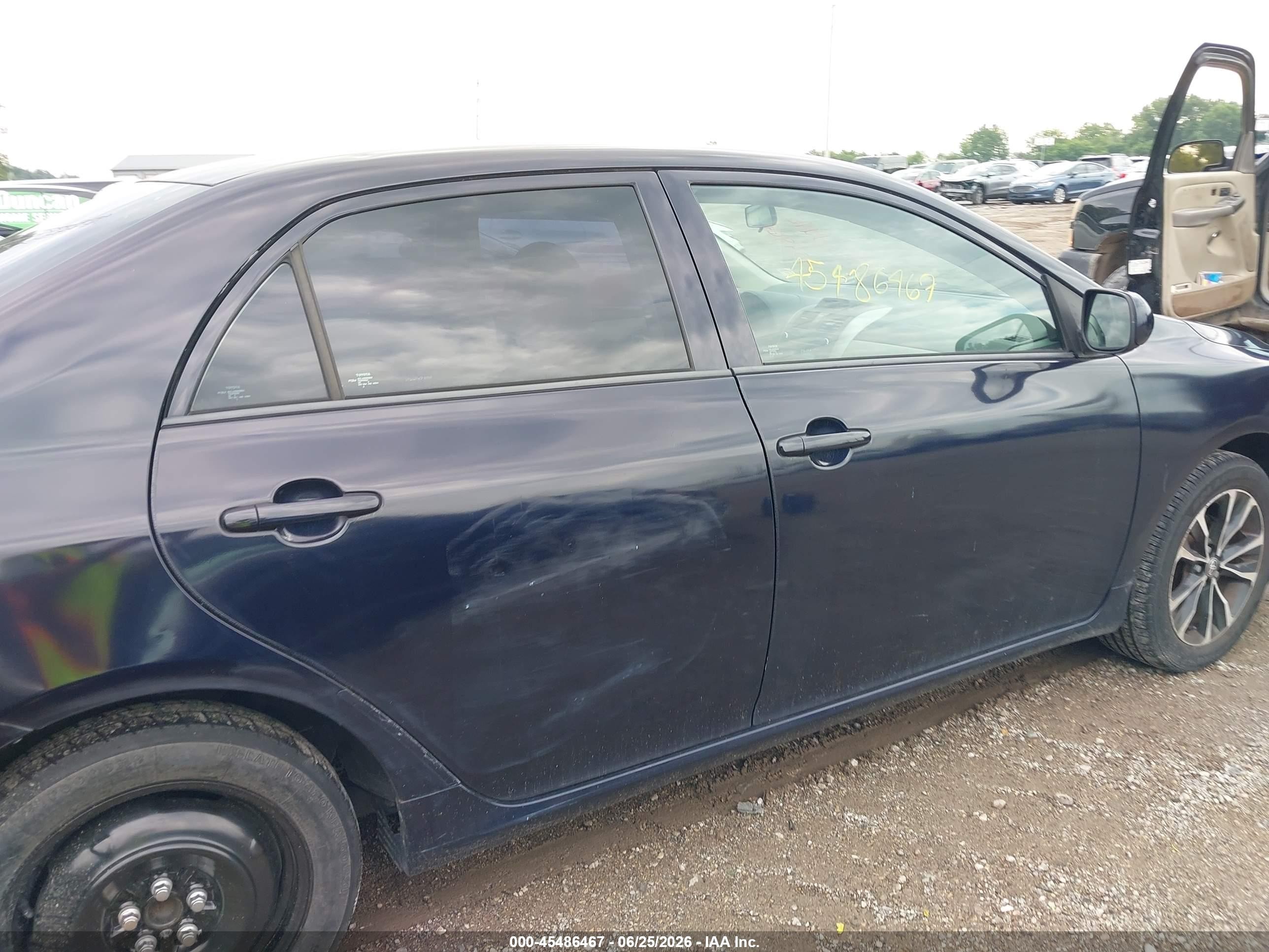 2013 Toyota Corolla L Dark Blue vin: 5YFBU4EE6DP189046