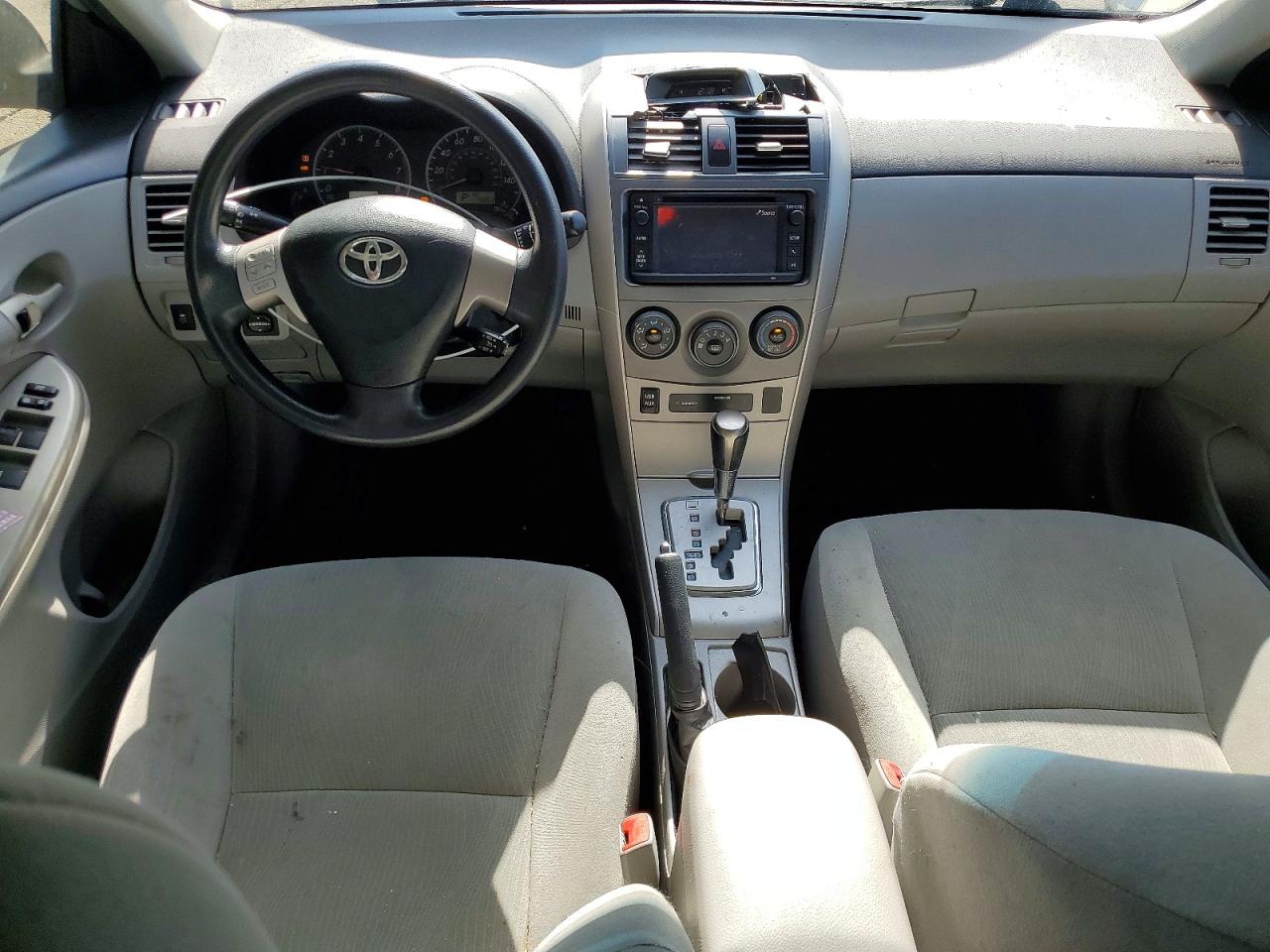 2013 Toyota Corolla Le Silver vin: 5YFBU4EE6DP219128