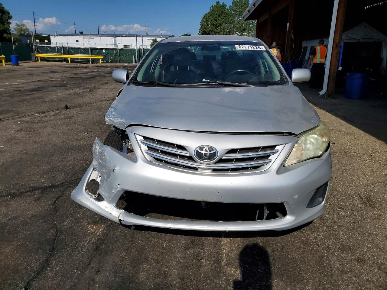2013 Toyota Corolla Le Silver vin: 5YFBU4EE6DP219128