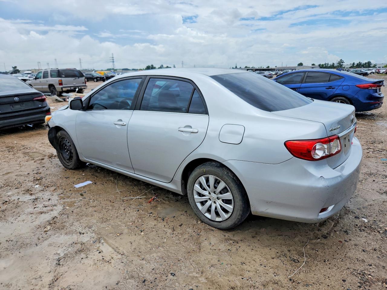 2013 Toyota Corolla Le Серебряный vin: 5YFBU4EE6DP221915