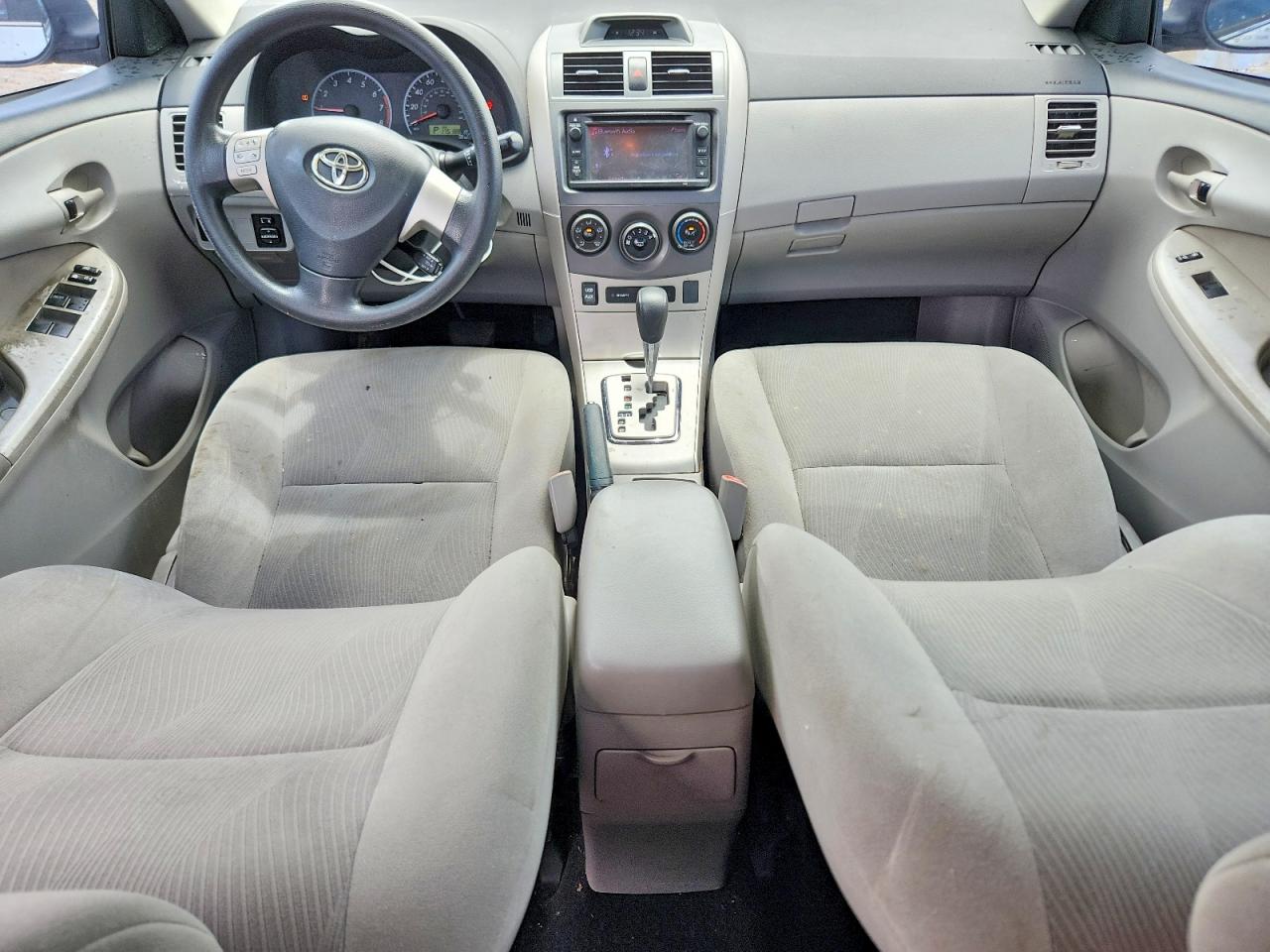 2013 Toyota Corolla Le Серебряный vin: 5YFBU4EE6DP221915