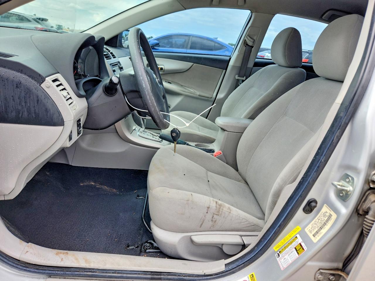 2013 Toyota Corolla Le Серебряный vin: 5YFBU4EE6DP221915