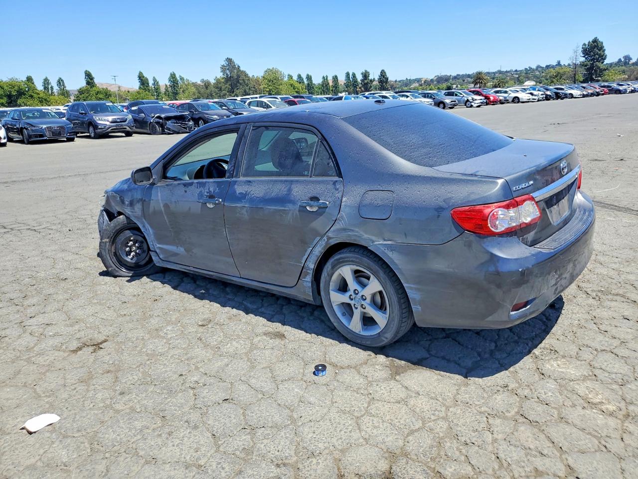 2013 Toyota Corolla Le Gray vin: 5YFBU4EE6DP223373