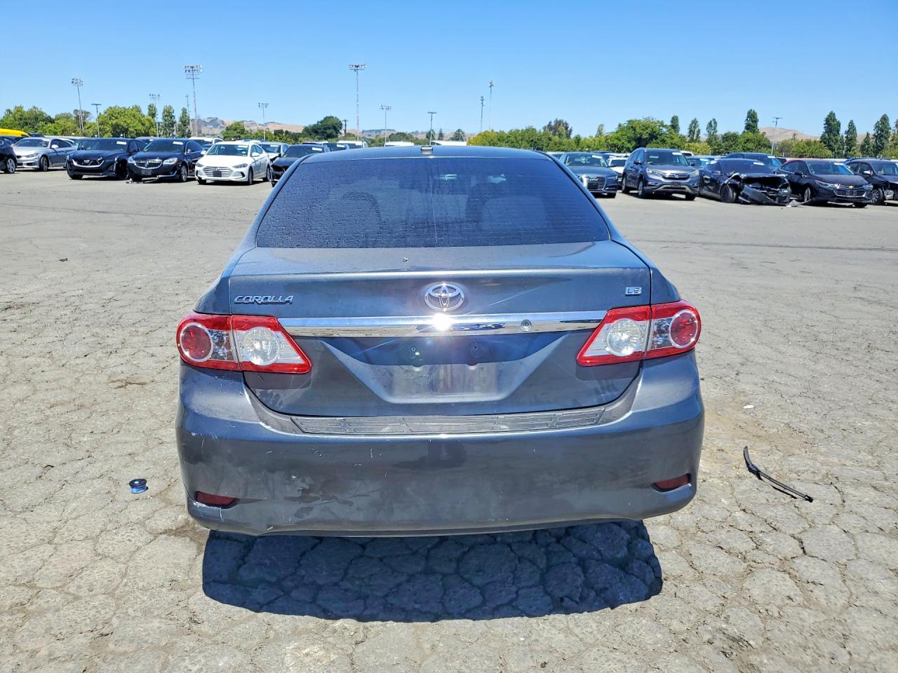 2013 Toyota Corolla Le Gray vin: 5YFBU4EE6DP223373