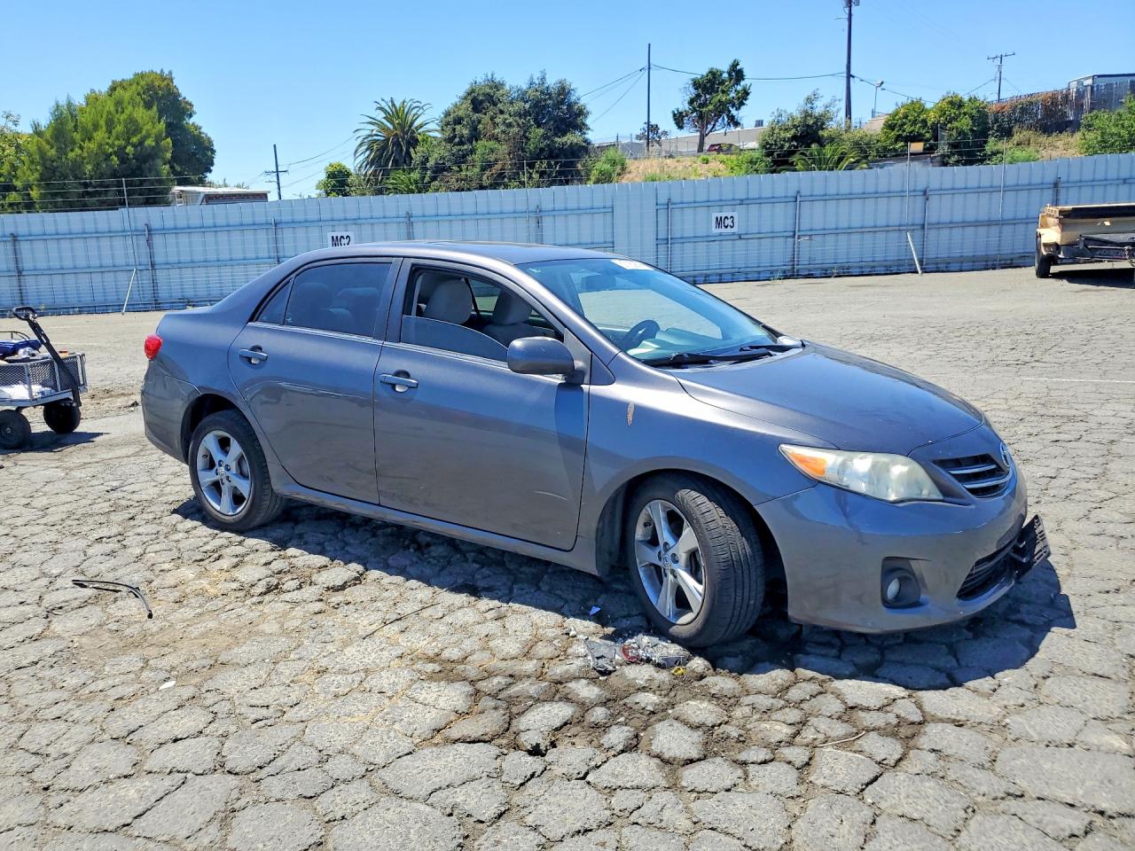 2013 Toyota Corolla Le Gray vin: 5YFBU4EE6DP223373