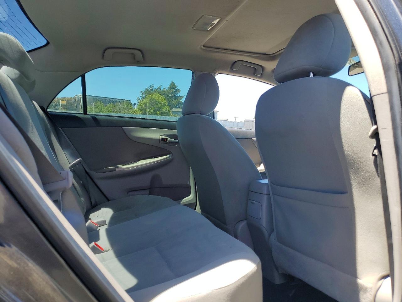 2013 Toyota Corolla Le Gray vin: 5YFBU4EE6DP223373