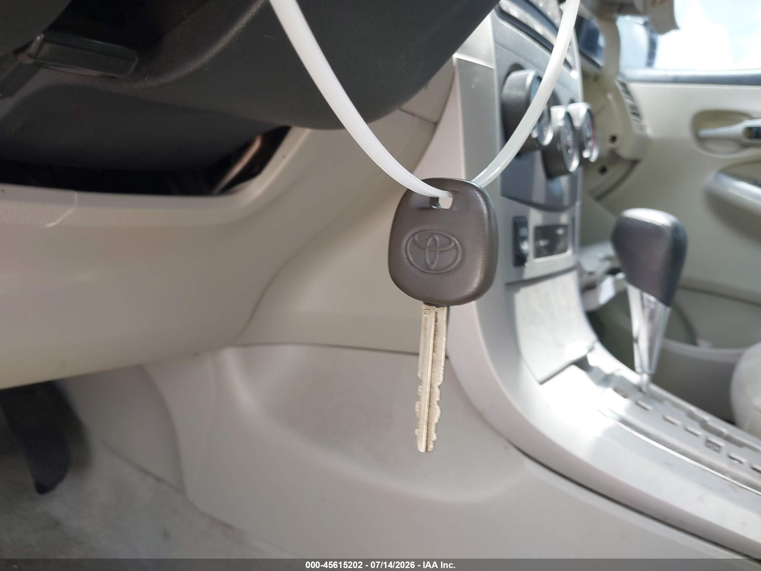 2012 Toyota Corolla Le Blue vin: 5YFBU4EE7CP012925