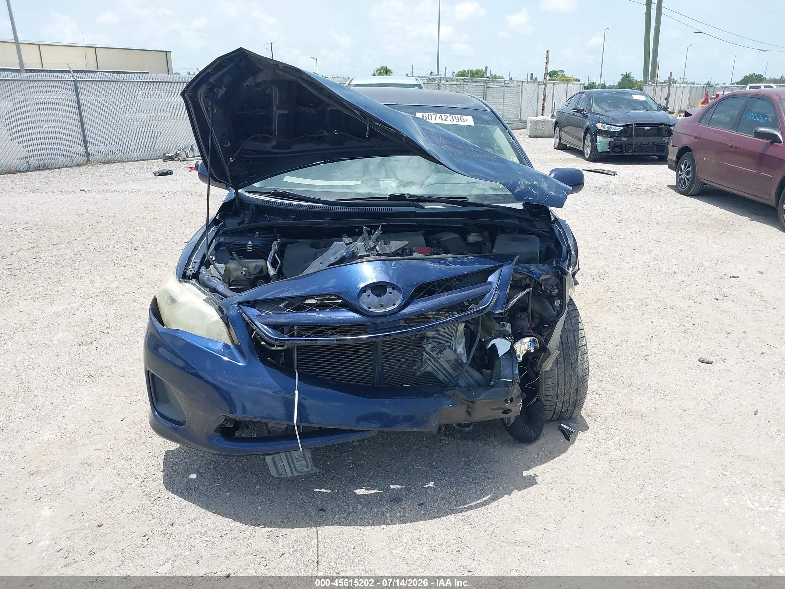 2012 Toyota Corolla Le Blue vin: 5YFBU4EE7CP012925
