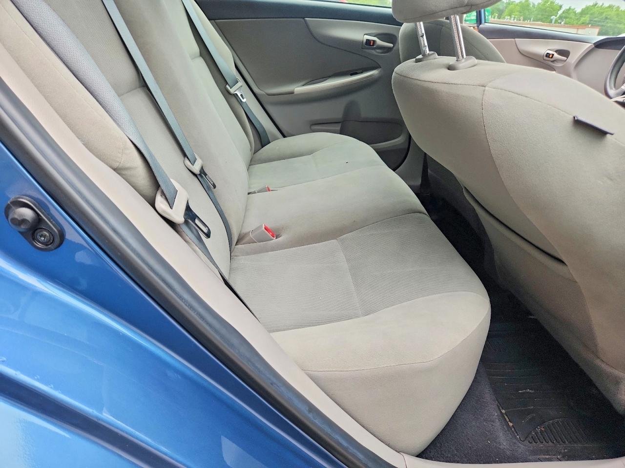2012 Toyota Corolla Le Blue vin: 5YFBU4EE7CP015257