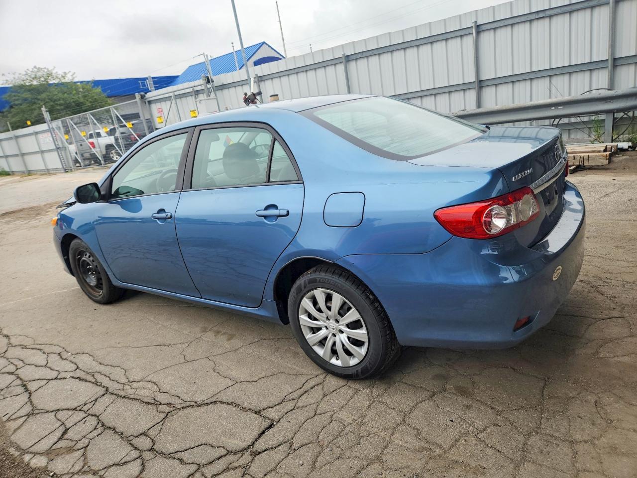 2012 Toyota Corolla Le Blue vin: 5YFBU4EE7CP015257