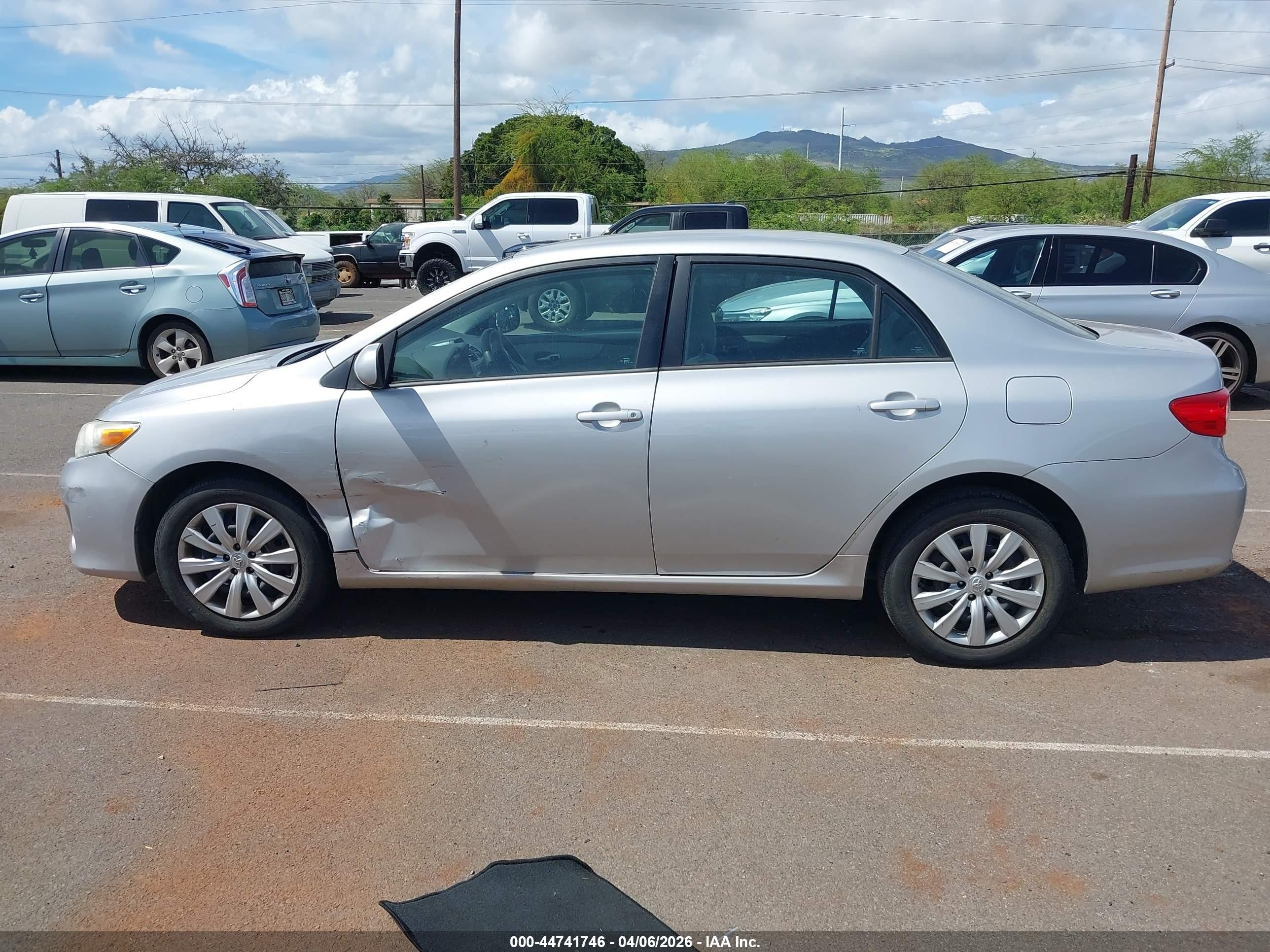 2012 Toyota Corolla Le Silver vin: 5YFBU4EE7CP016165