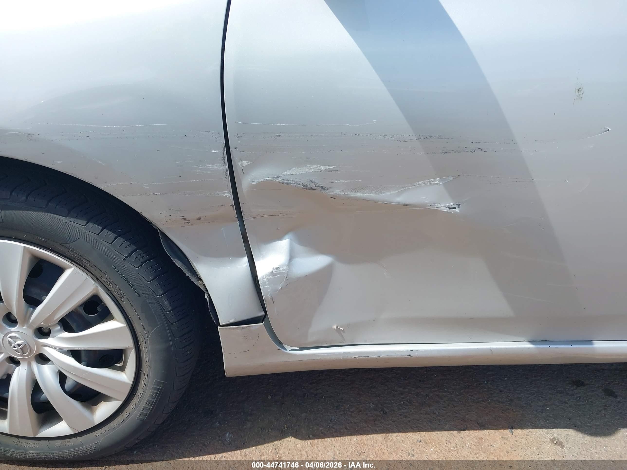 2012 Toyota Corolla Le Silver vin: 5YFBU4EE7CP016165