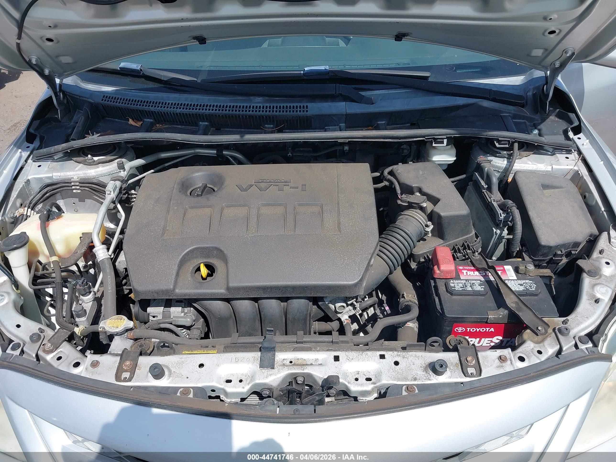 2012 Toyota Corolla Le Silver vin: 5YFBU4EE7CP016165