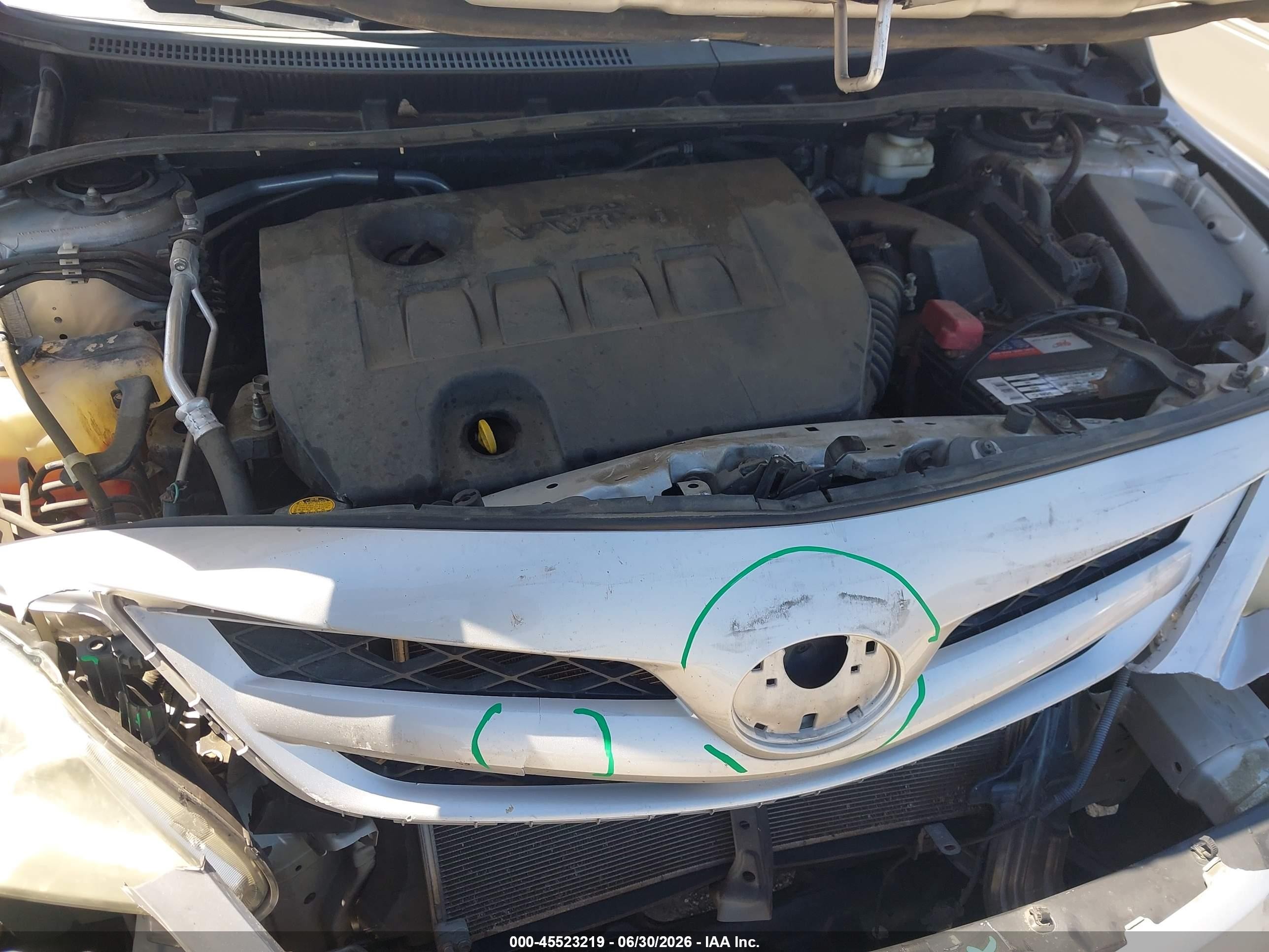 2012 Toyota Corolla L Серебряный vin: 5YFBU4EE7CP022032