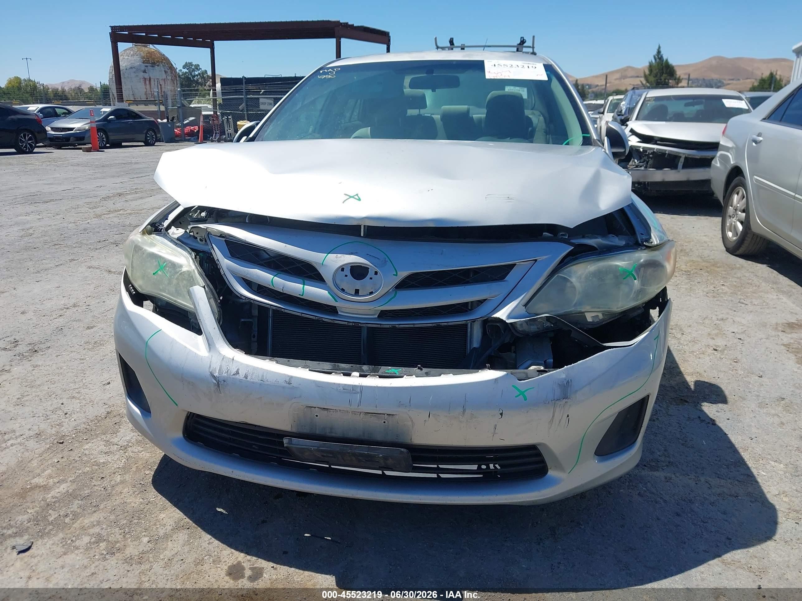 2012 Toyota Corolla L Серебряный vin: 5YFBU4EE7CP022032