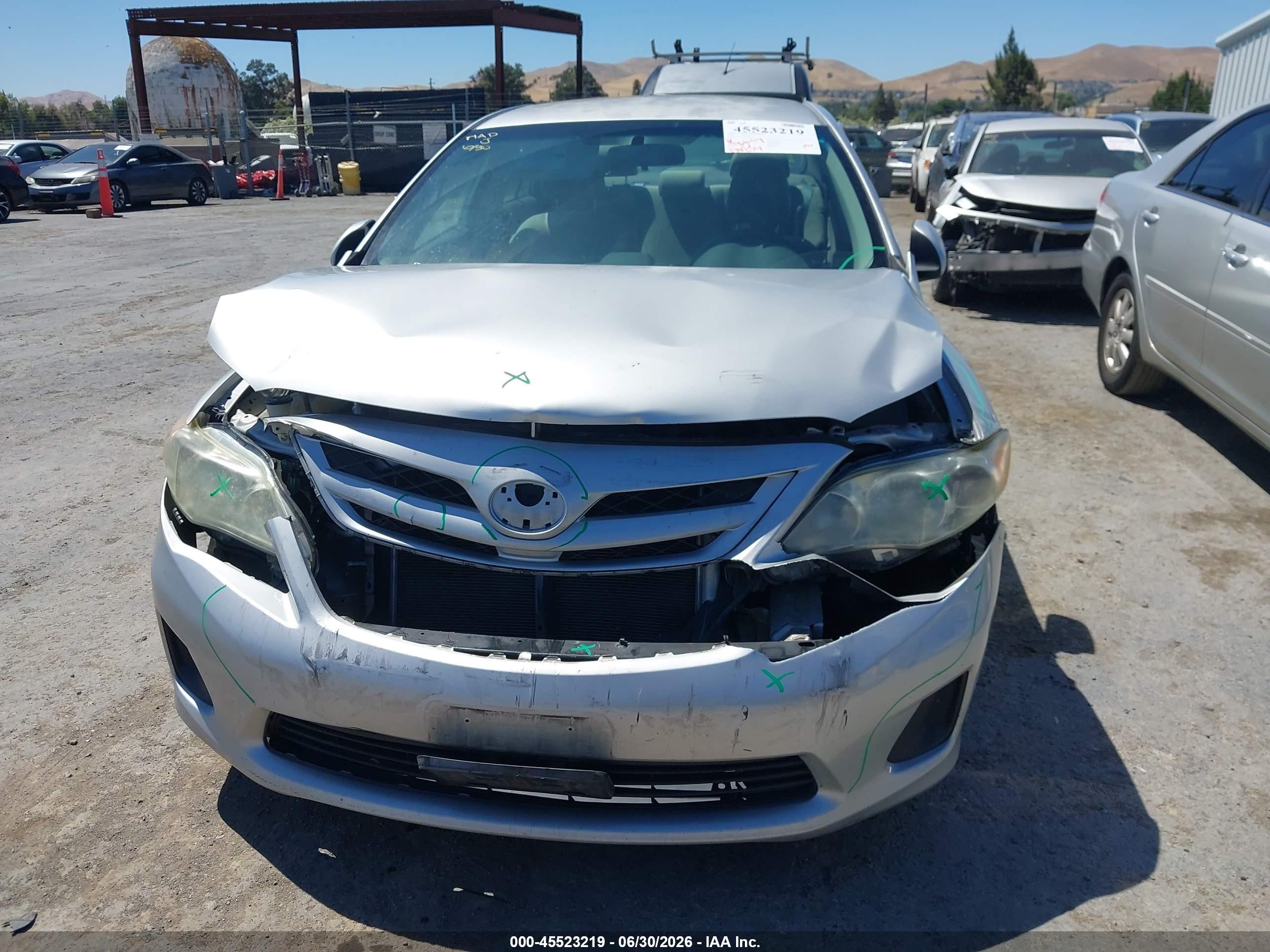 2012 Toyota Corolla L Серебряный vin: 5YFBU4EE7CP022032