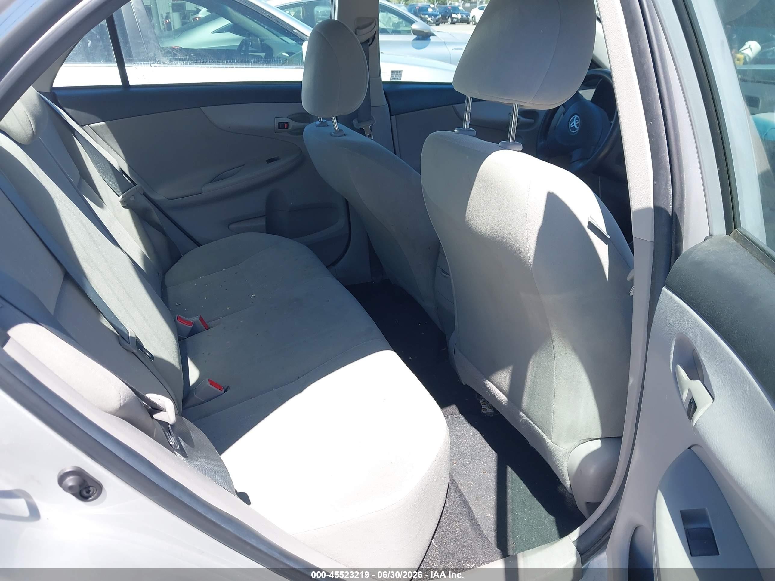 2012 Toyota Corolla L Серебряный vin: 5YFBU4EE7CP022032