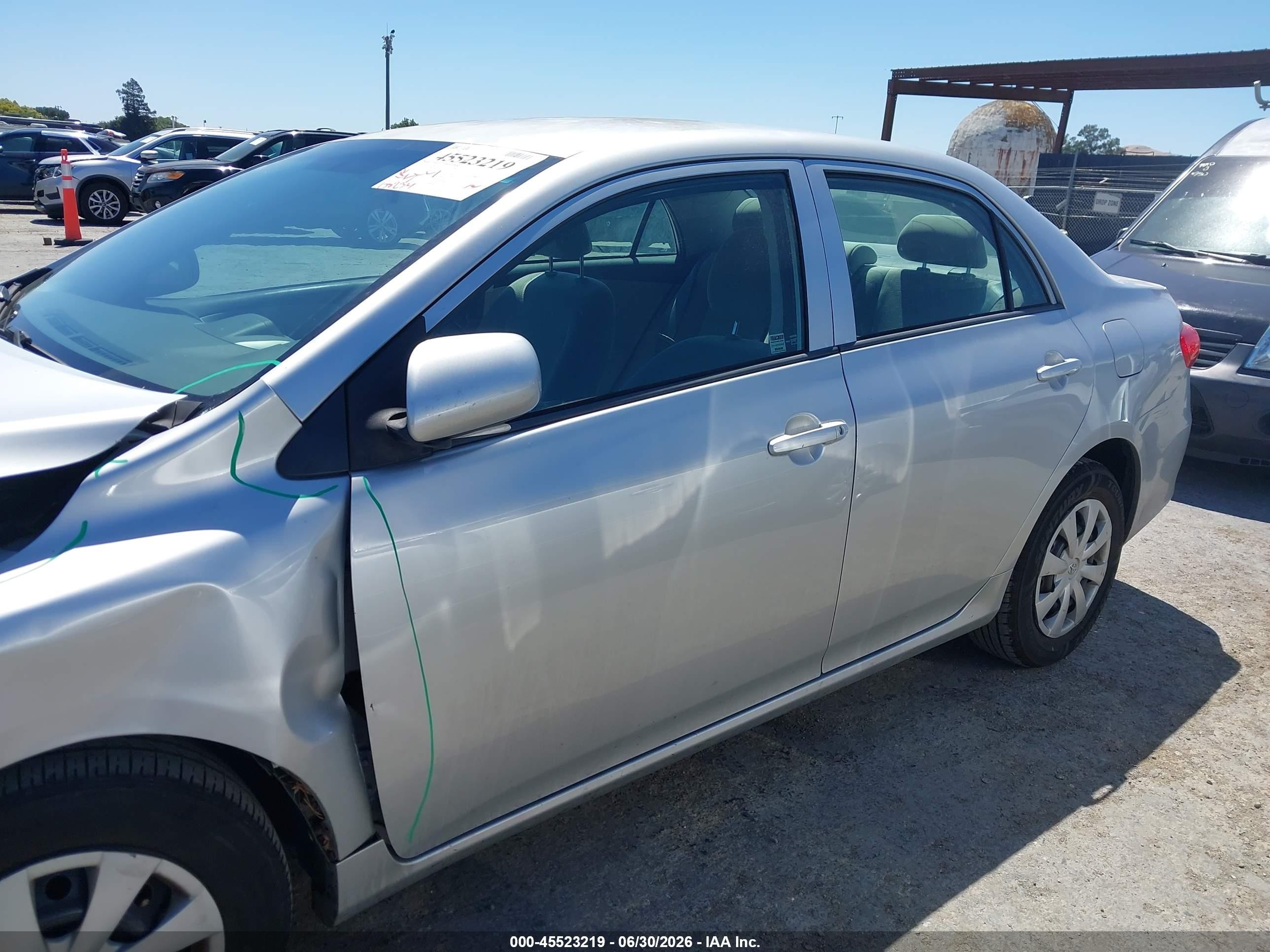 2012 Toyota Corolla L Серебряный vin: 5YFBU4EE7CP022032
