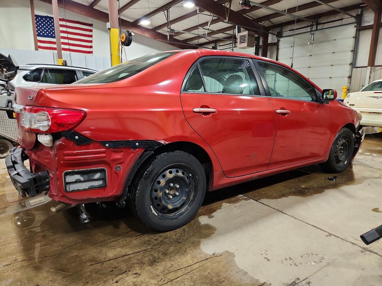 2012 Toyota Corolla Le Red vin: 5YFBU4EE7CP029157