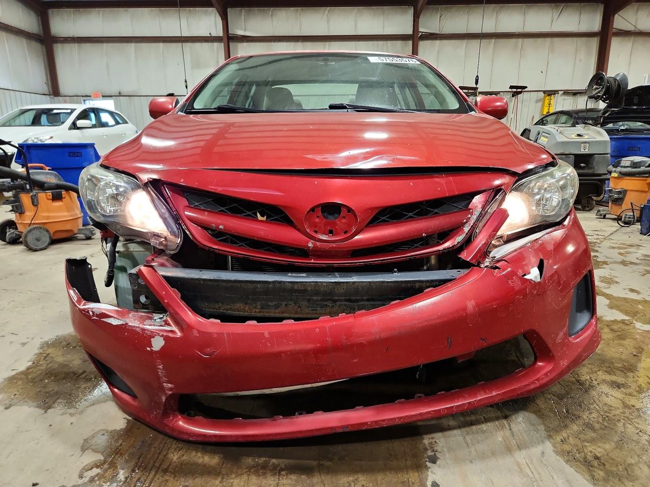 2012 Toyota Corolla Le Red vin: 5YFBU4EE7CP029157