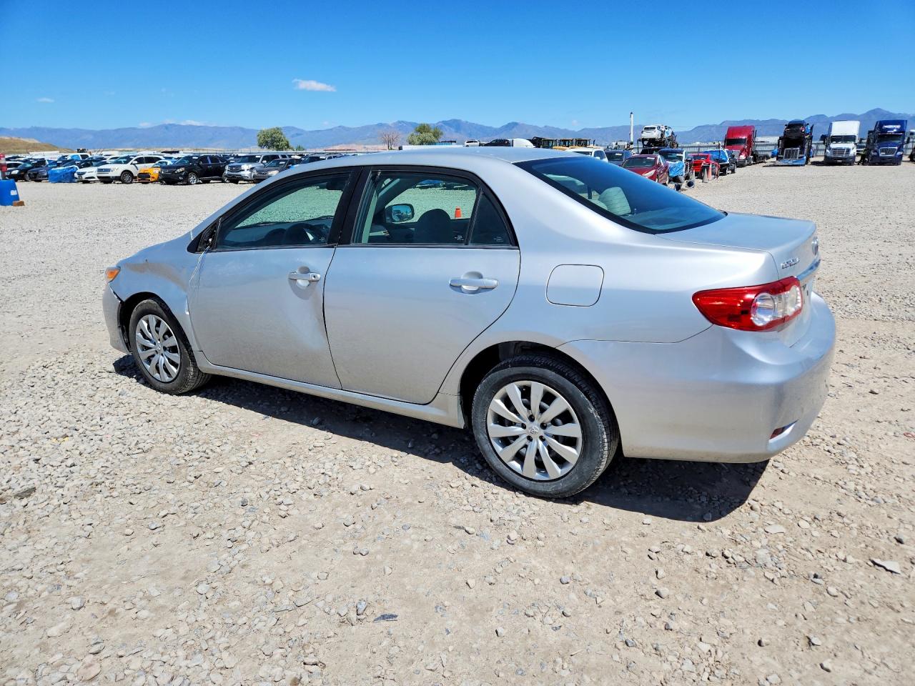 2012 Toyota Corolla Le Silver vin: 5YFBU4EE7CP052289