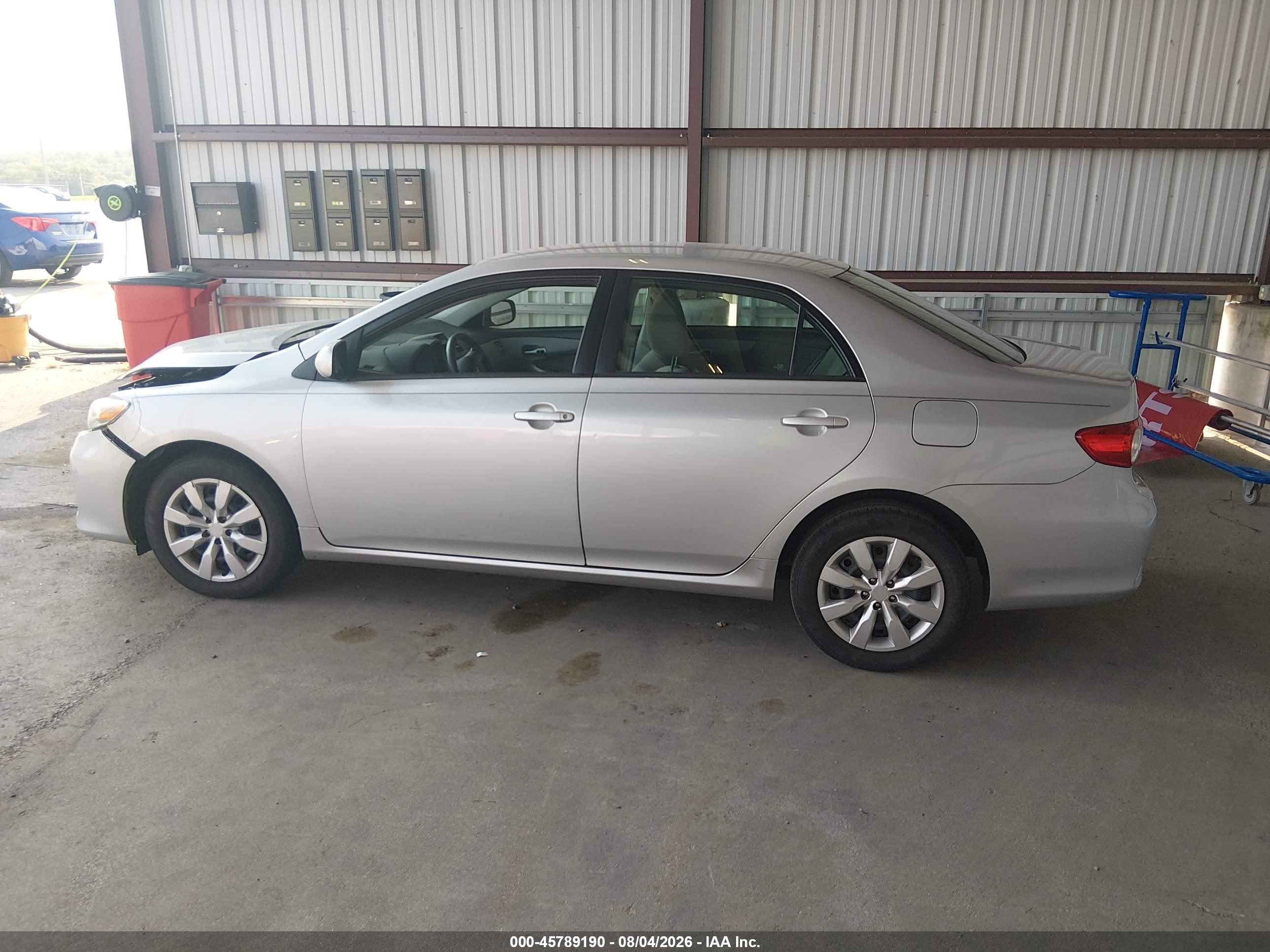 2012 Toyota Corolla Le Silver vin: 5YFBU4EE7CP060005
