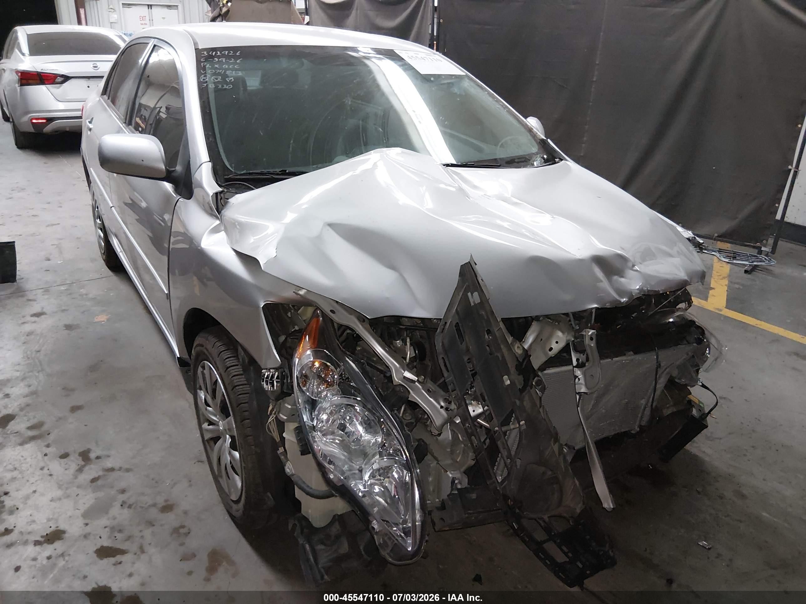 2013 Toyota Corolla Le Silver vin: 5YFBU4EE7DP074813