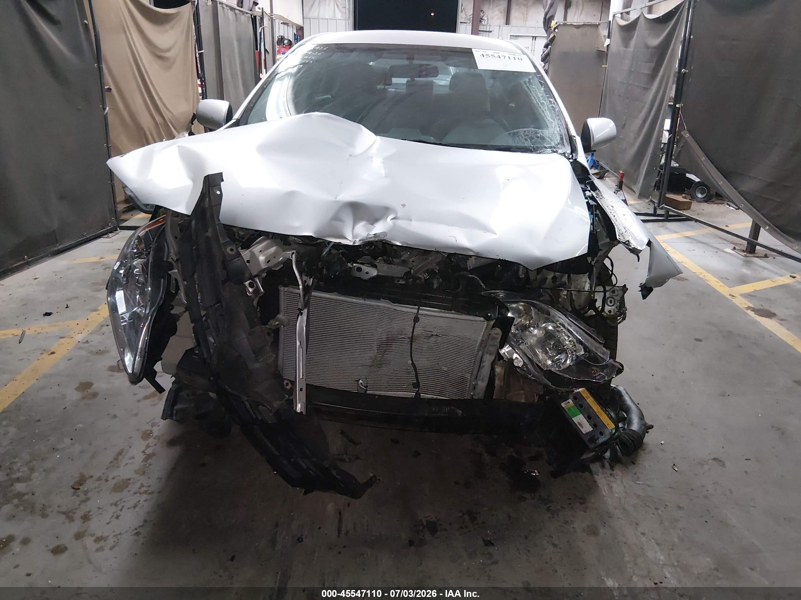 2013 Toyota Corolla Le Silver vin: 5YFBU4EE7DP074813