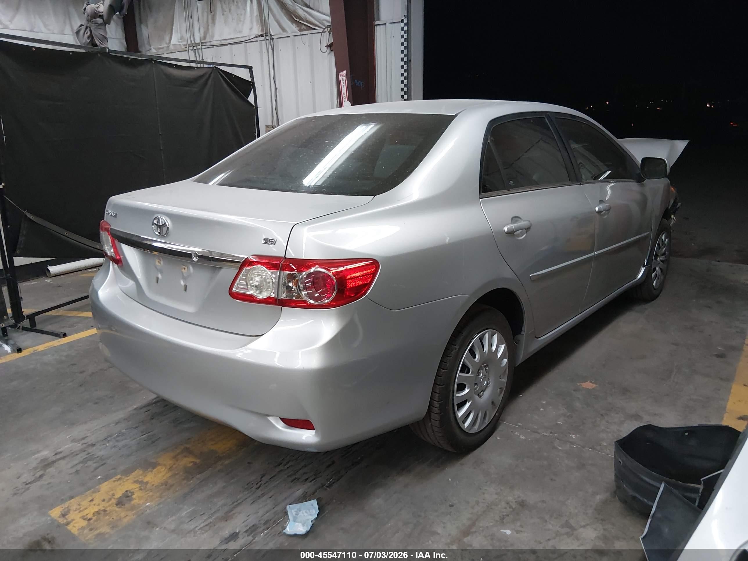 2013 Toyota Corolla Le Silver vin: 5YFBU4EE7DP074813