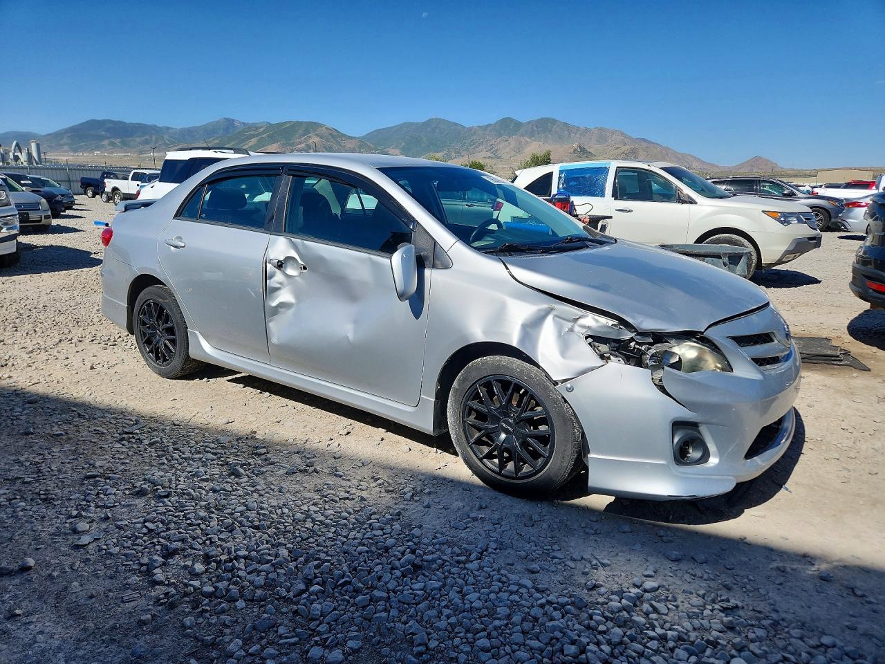 2013 Toyota Corolla S Silver vin: 5YFBU4EE7DP100052