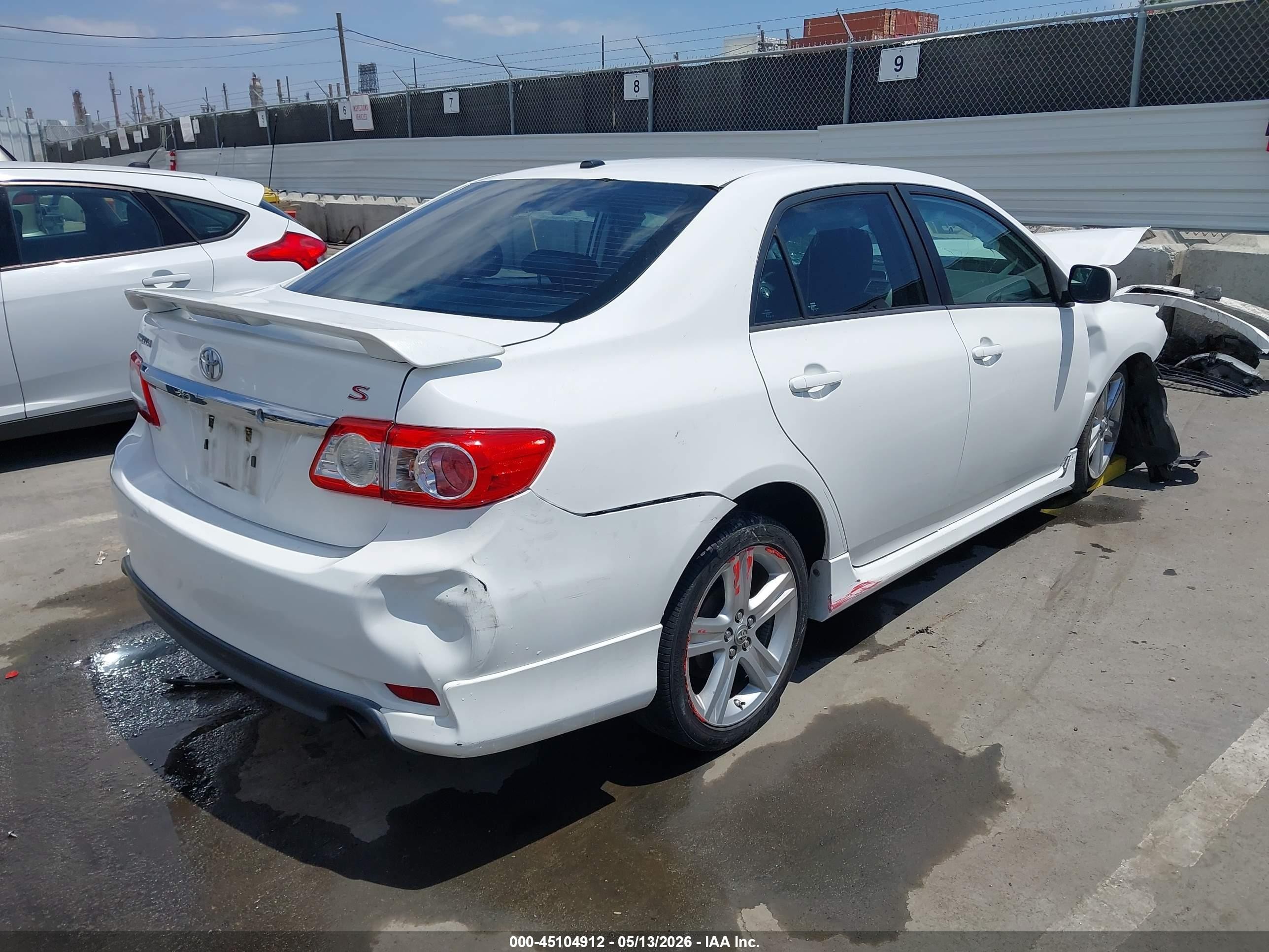 2013 Toyota Corolla S White vin: 5YFBU4EE7DP115702