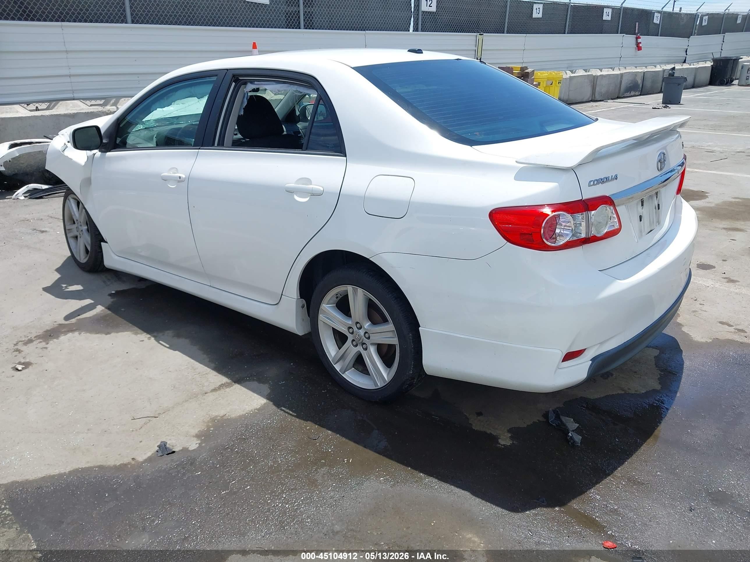2013 Toyota Corolla S White vin: 5YFBU4EE7DP115702