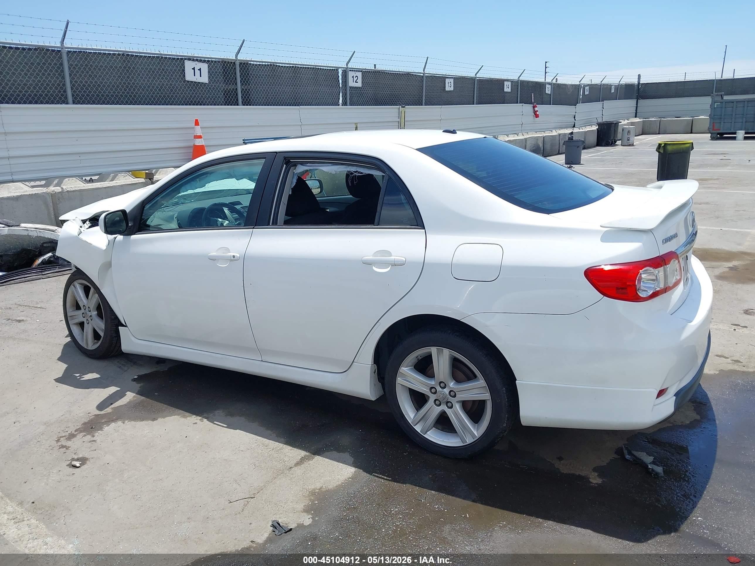 2013 Toyota Corolla S White vin: 5YFBU4EE7DP115702