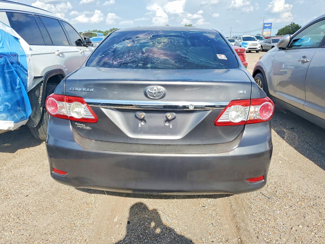 2013 Toyota Corolla Le Gray vin: 5YFBU4EE7DP118843